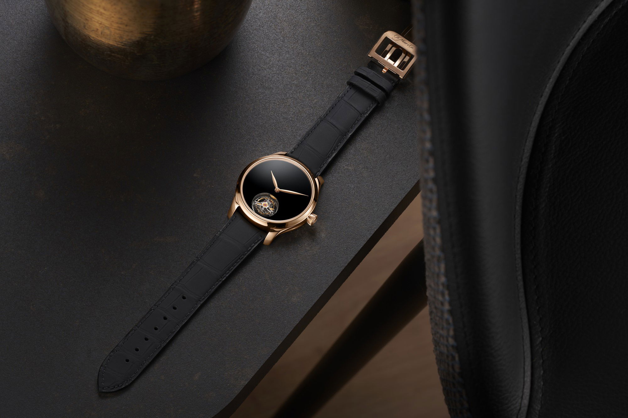 H. Moser & Cie Endeavour Tourbillon Concept Vantablack® - View 2