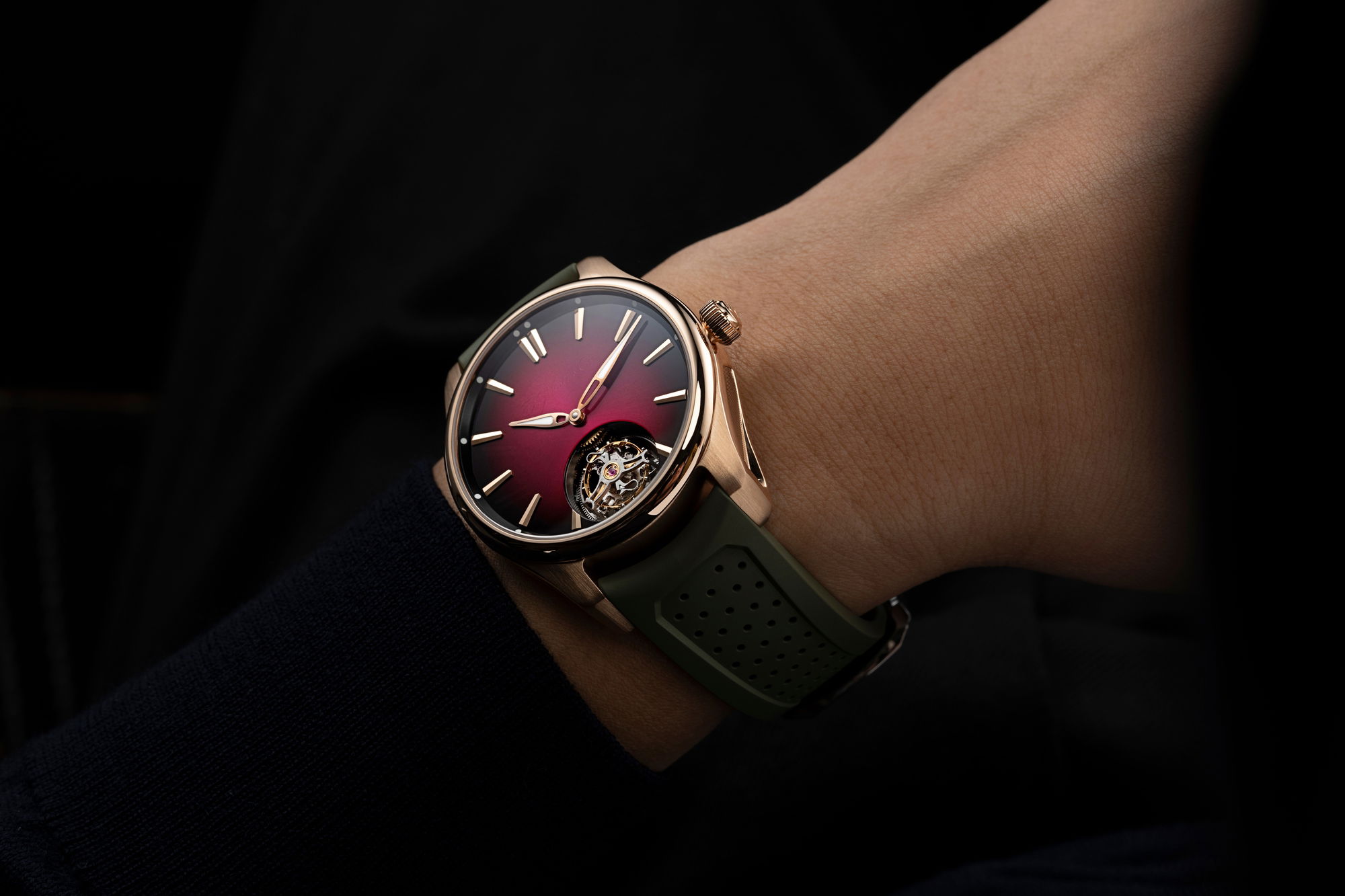 H. Moser & Cie Pioneer Tourbillon Burgundy - View 2