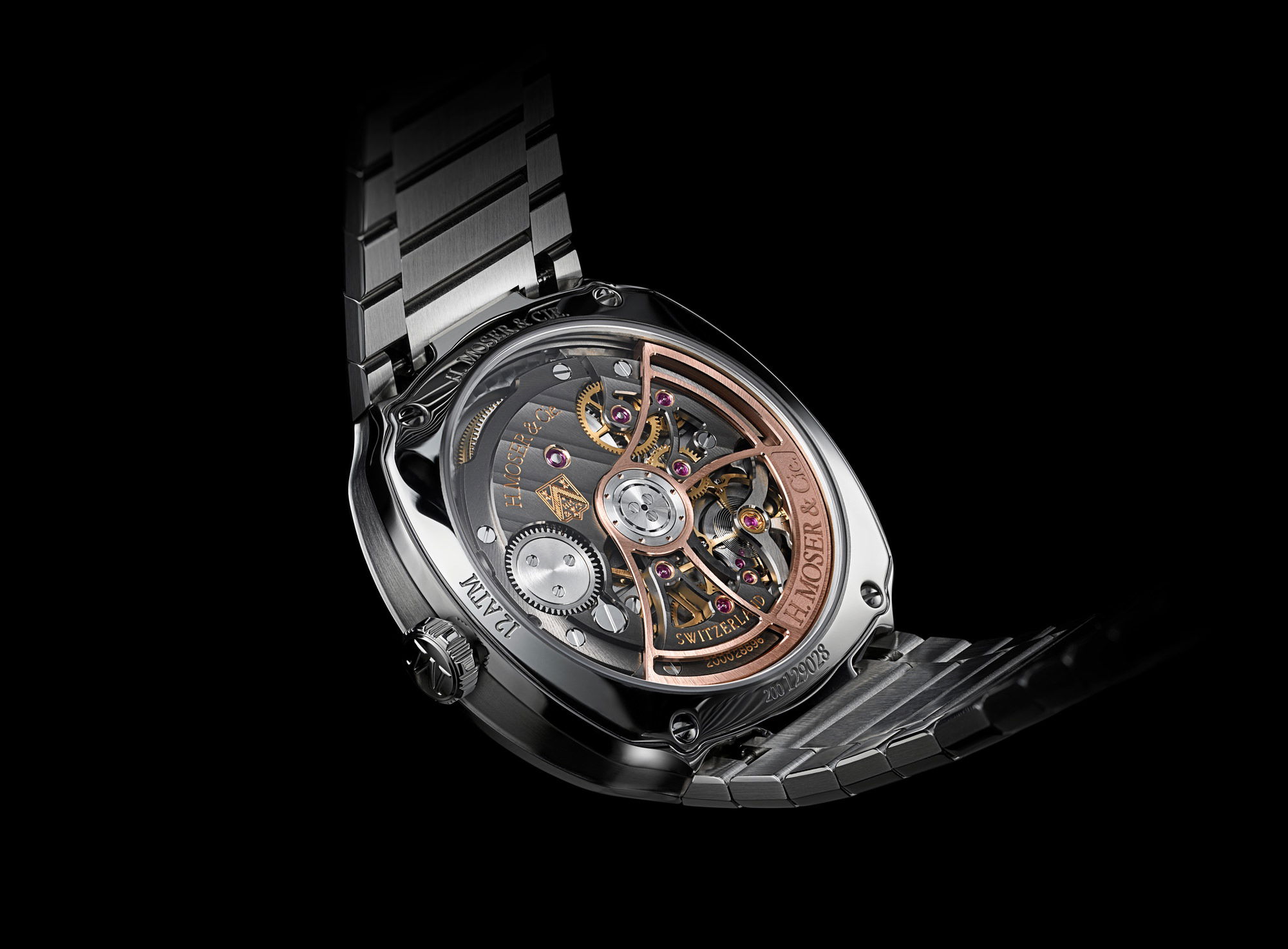 H. Moser & Cie Streamliner Centre Seconds Matrix Green - View 2