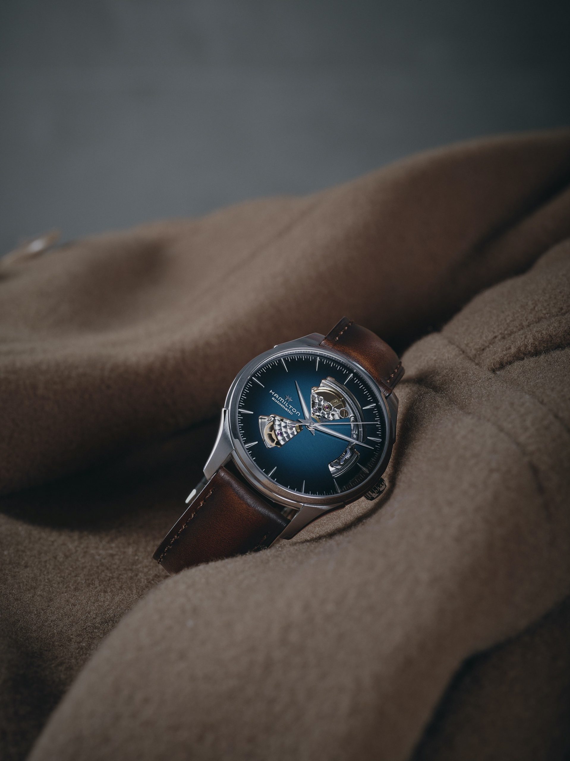 Hamilton Jazzmaster Open Heart - View 3