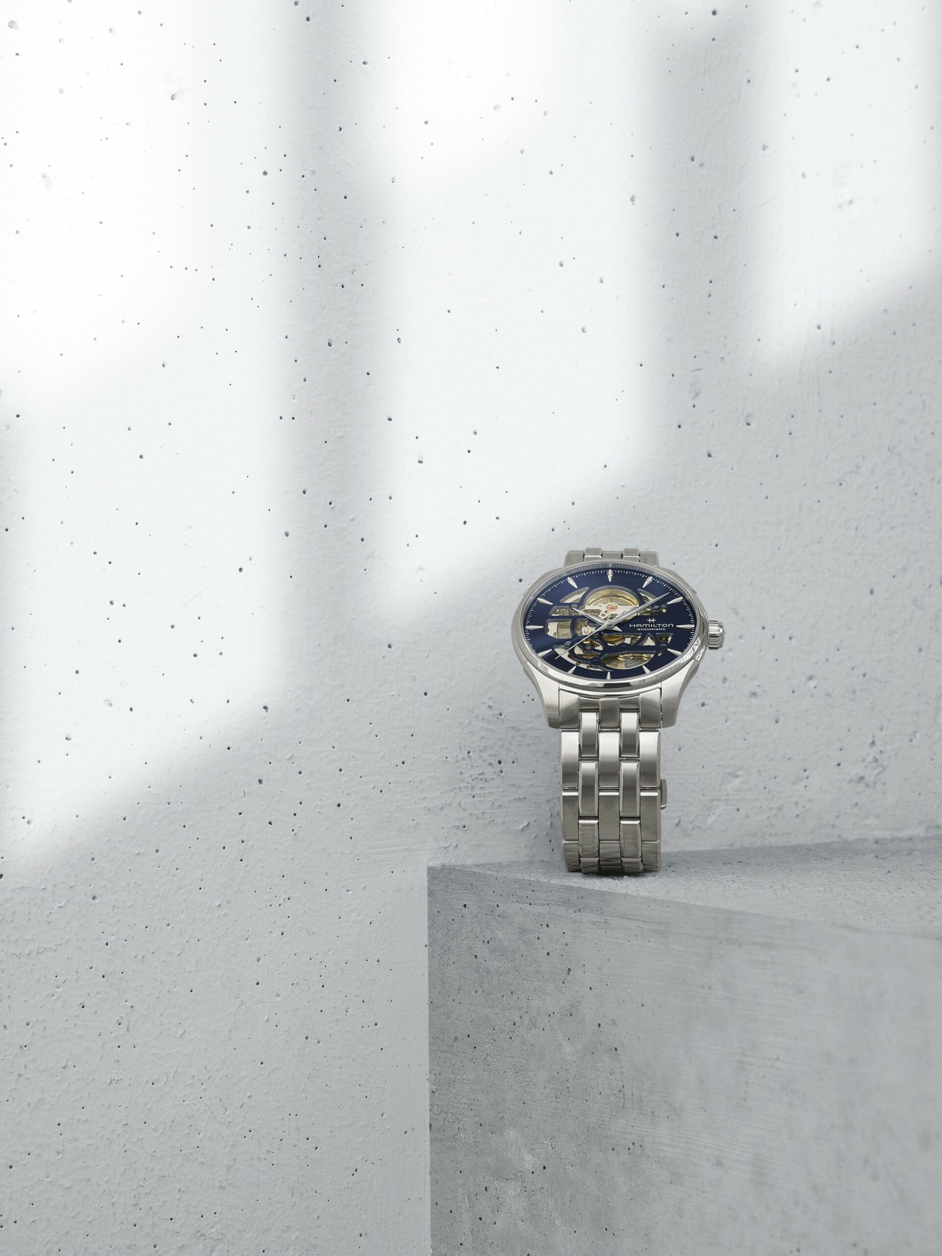Hamilton Jazzmaster Skeleton Automatic 40 - View 3