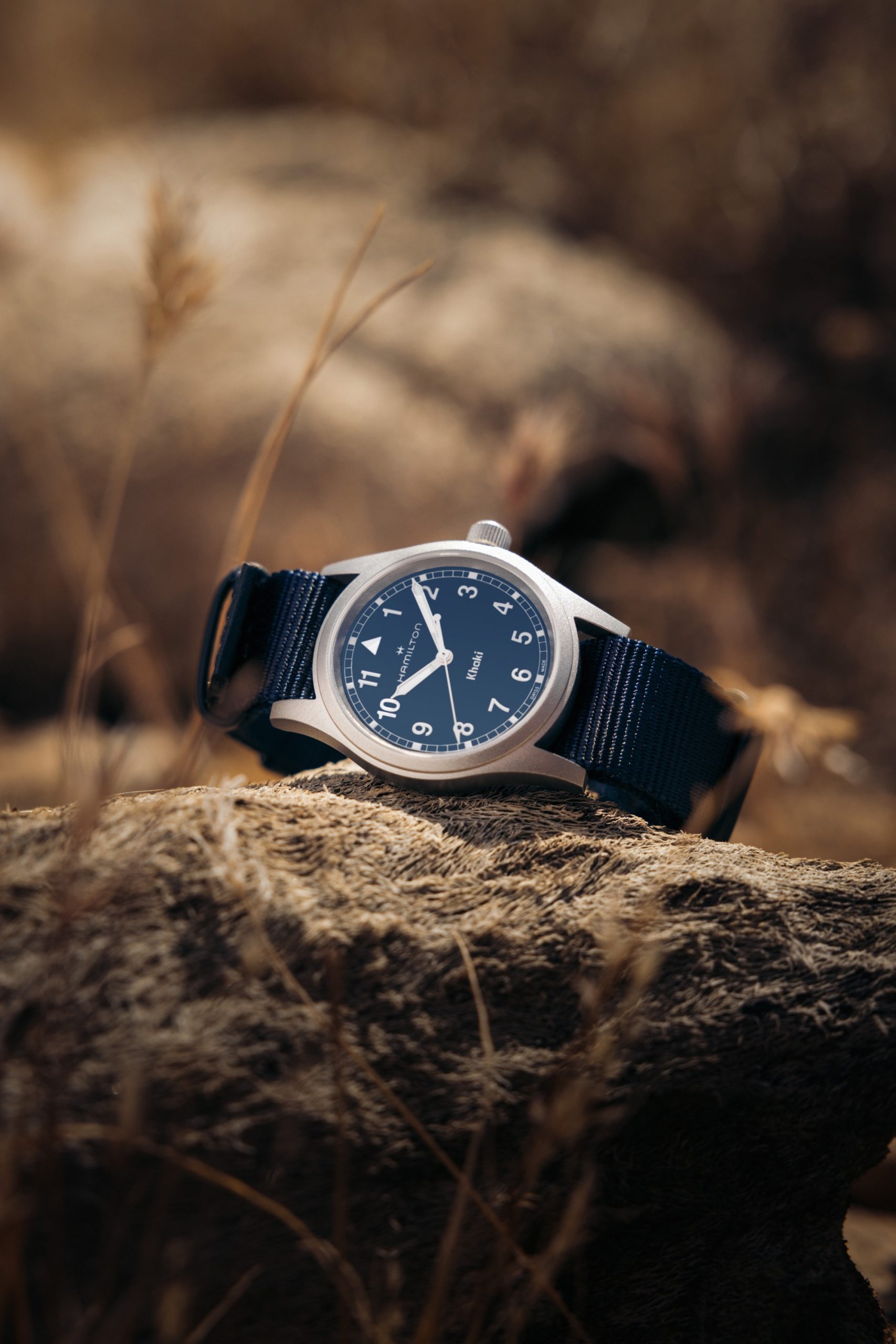 Hamilton Khaki Field Quartz 33 - View 3