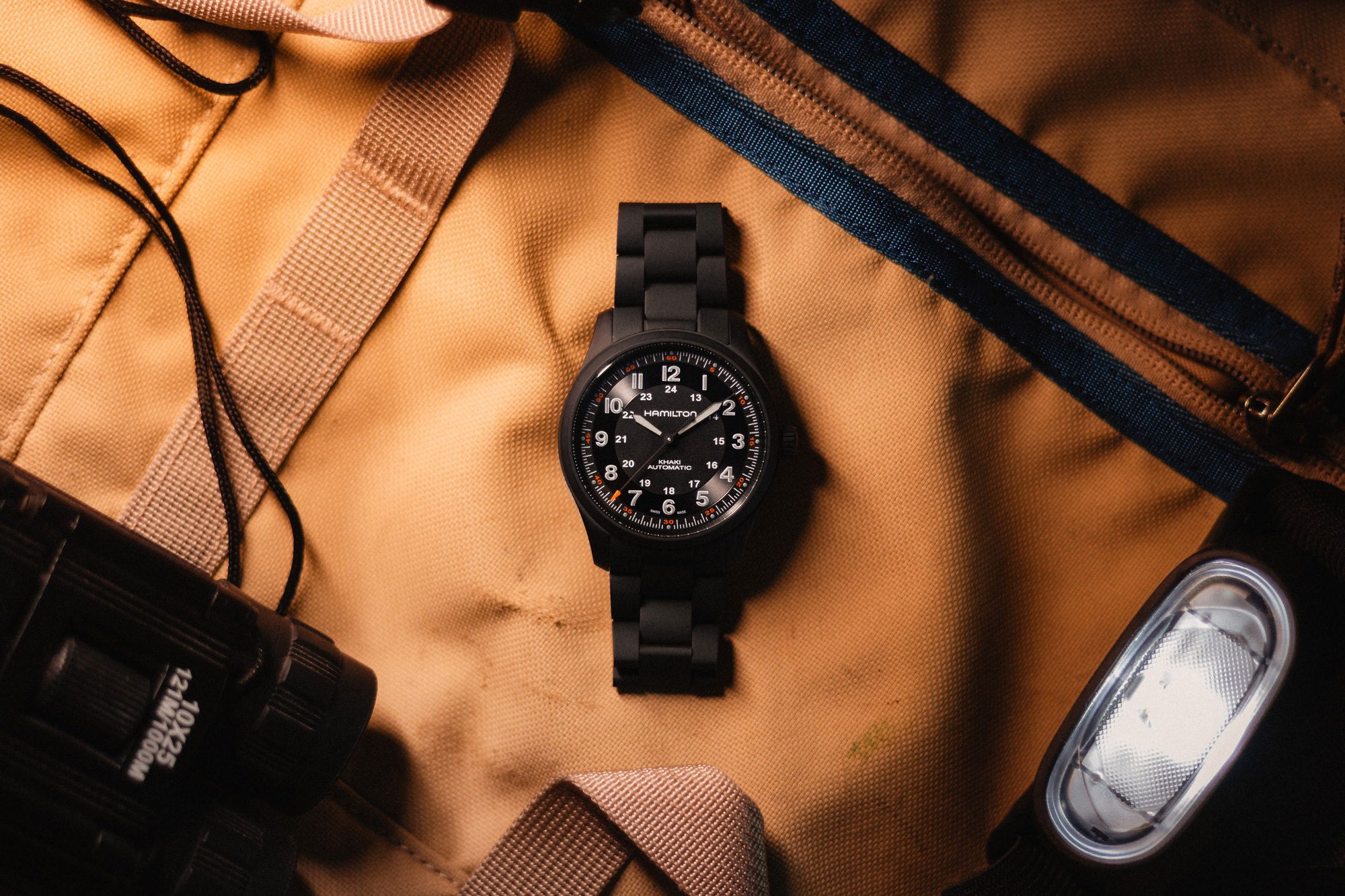 Hamilton Khaki Field Titanium 38 - View 3