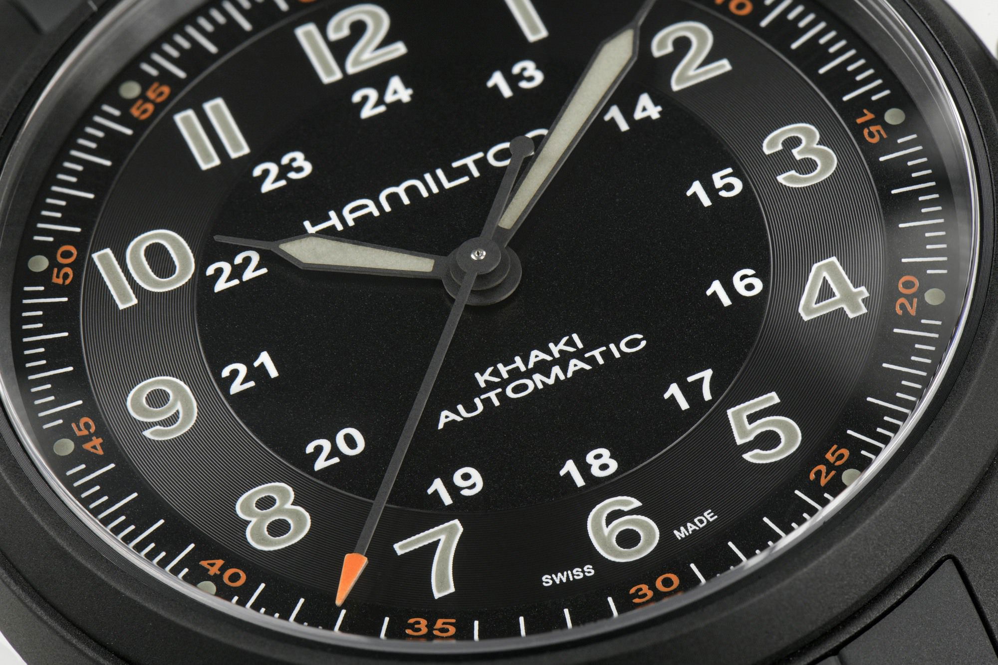 Hamilton Khaki Field Titanium 42 - View 3