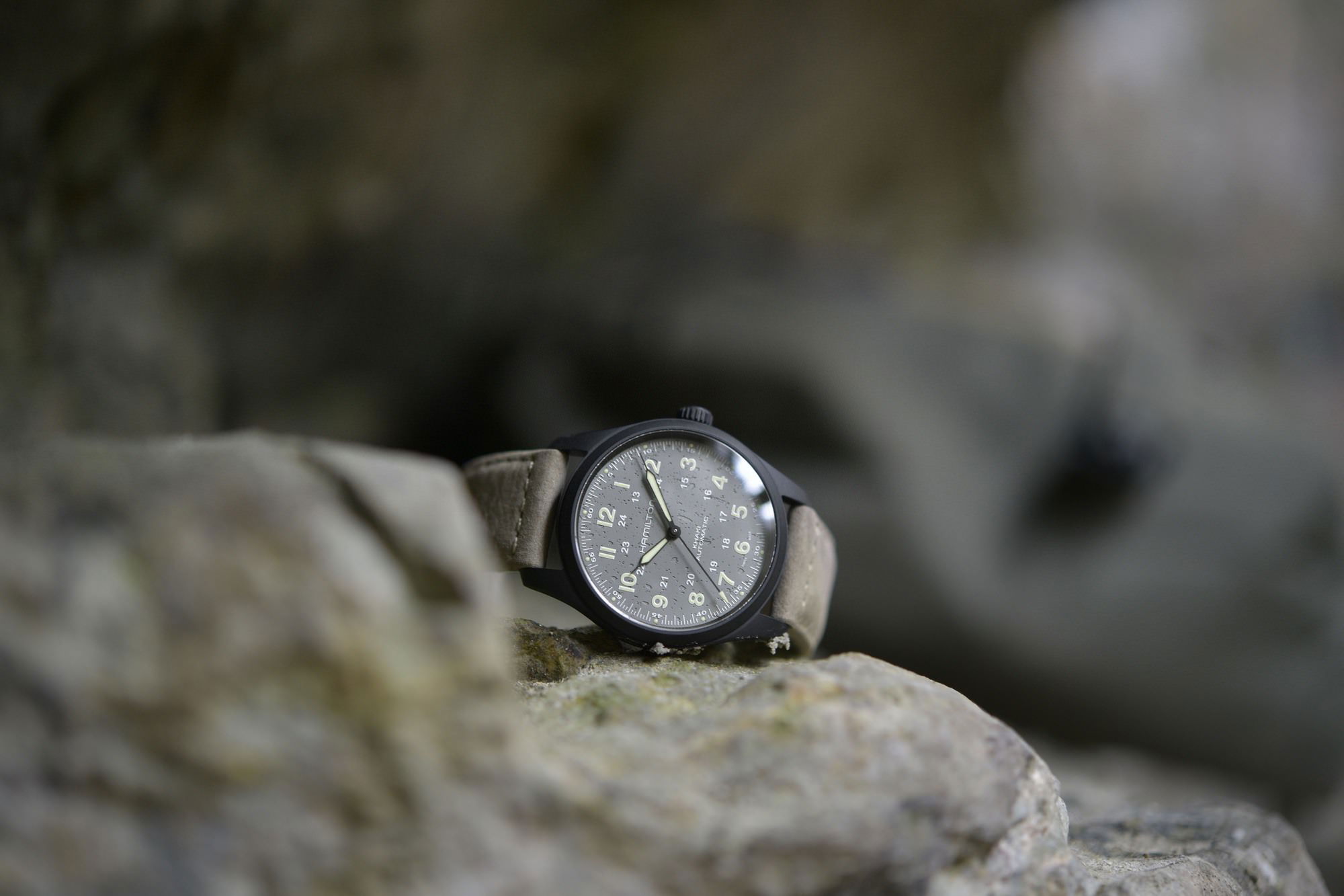 Hamilton Khaki Field Titanium Automatic - View 2