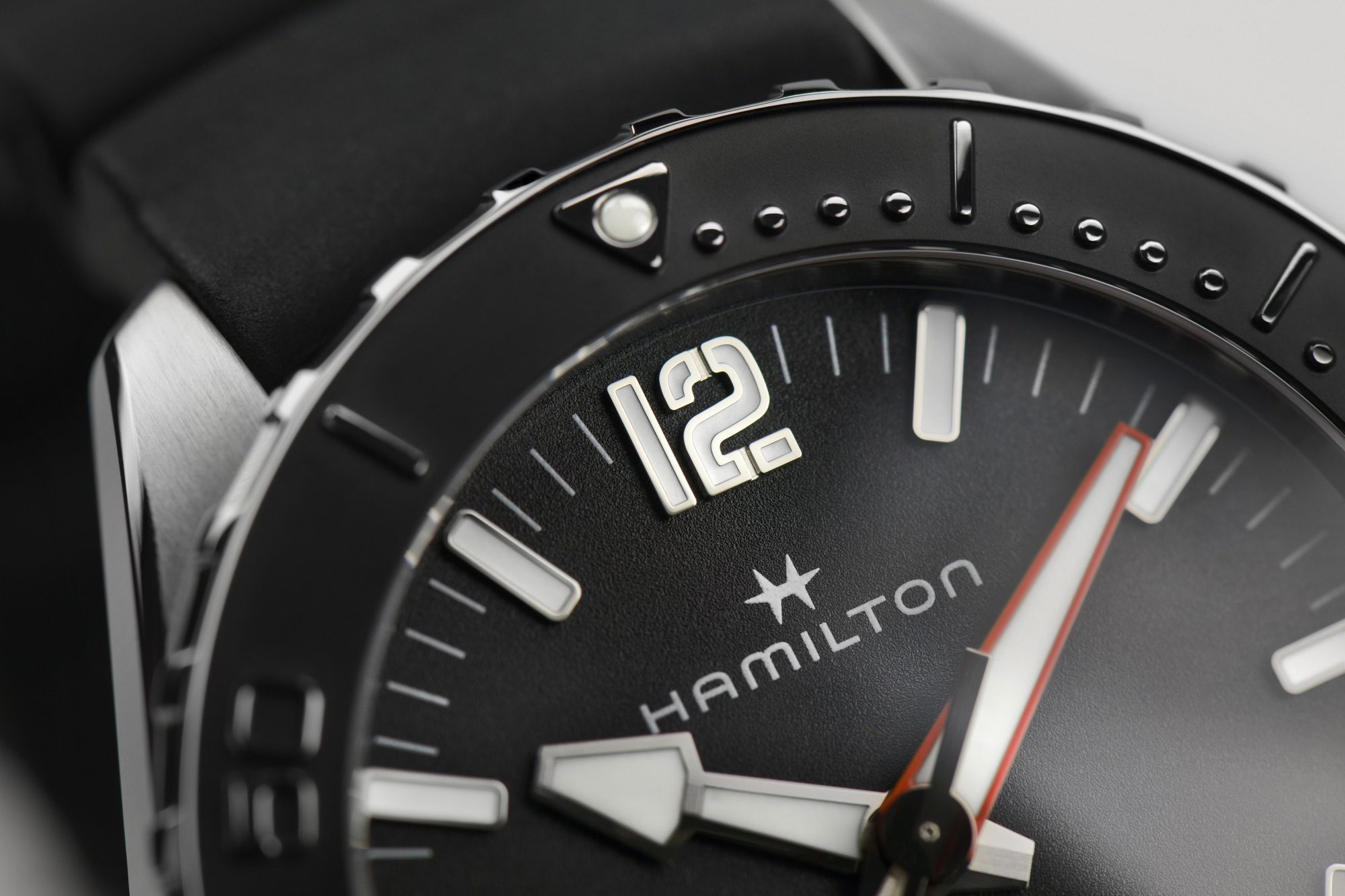 Hamilton Khaki Navy Frogman Auto 46mm - View 2