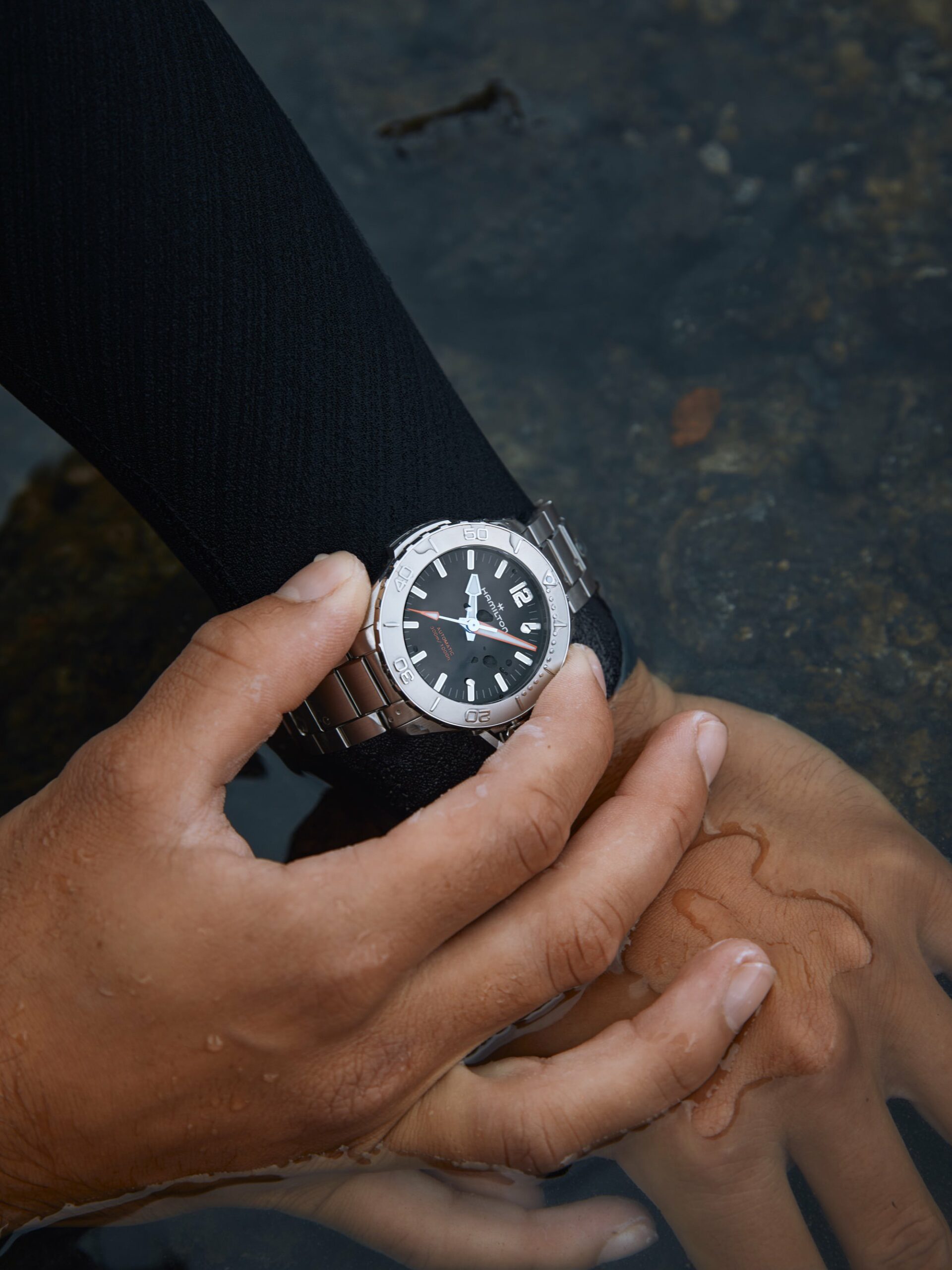 Hamilton Khaki Navy Frogman Automatic 41 - View 3