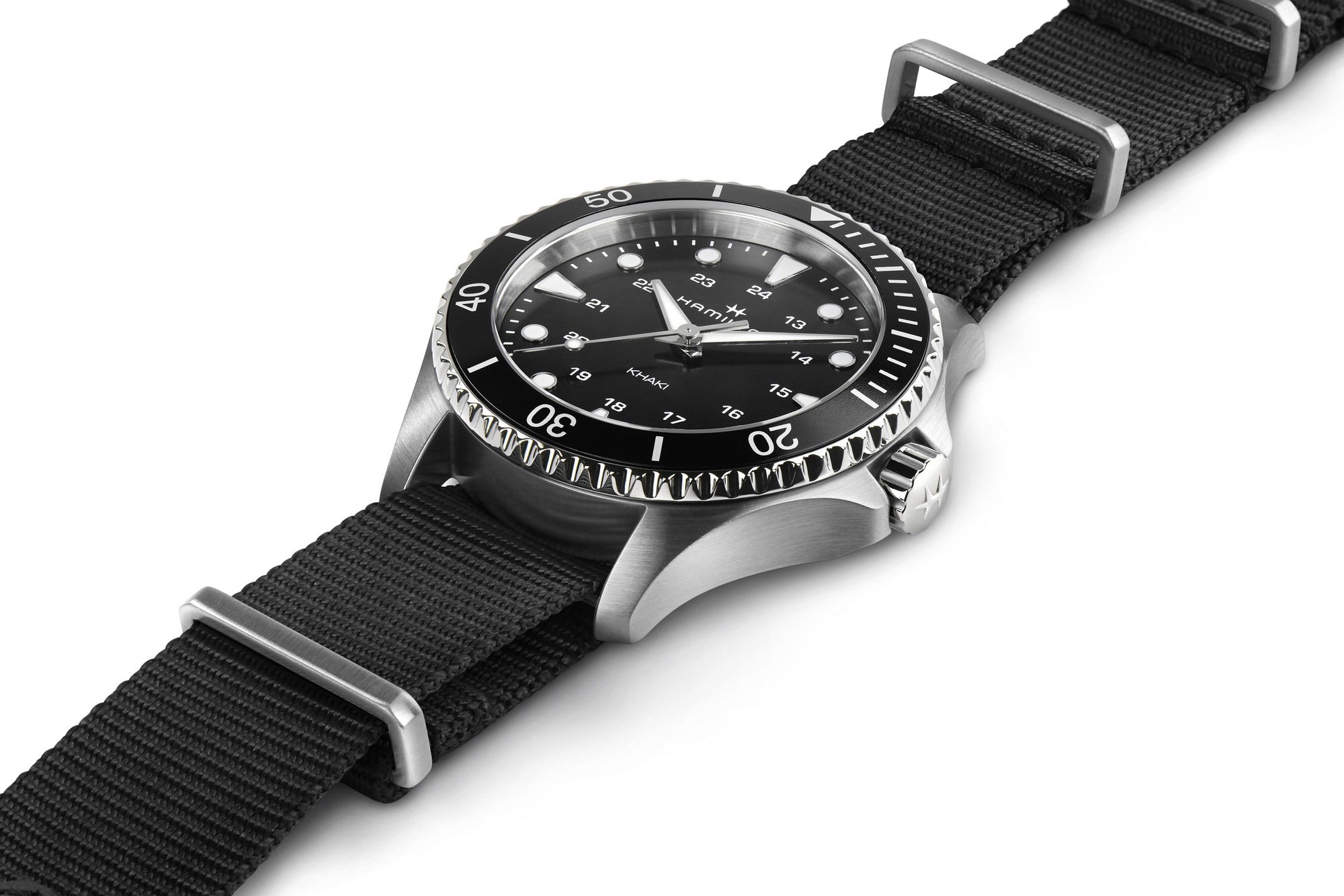 Hamilton Khaki Navy Scuba Quartz - View 2