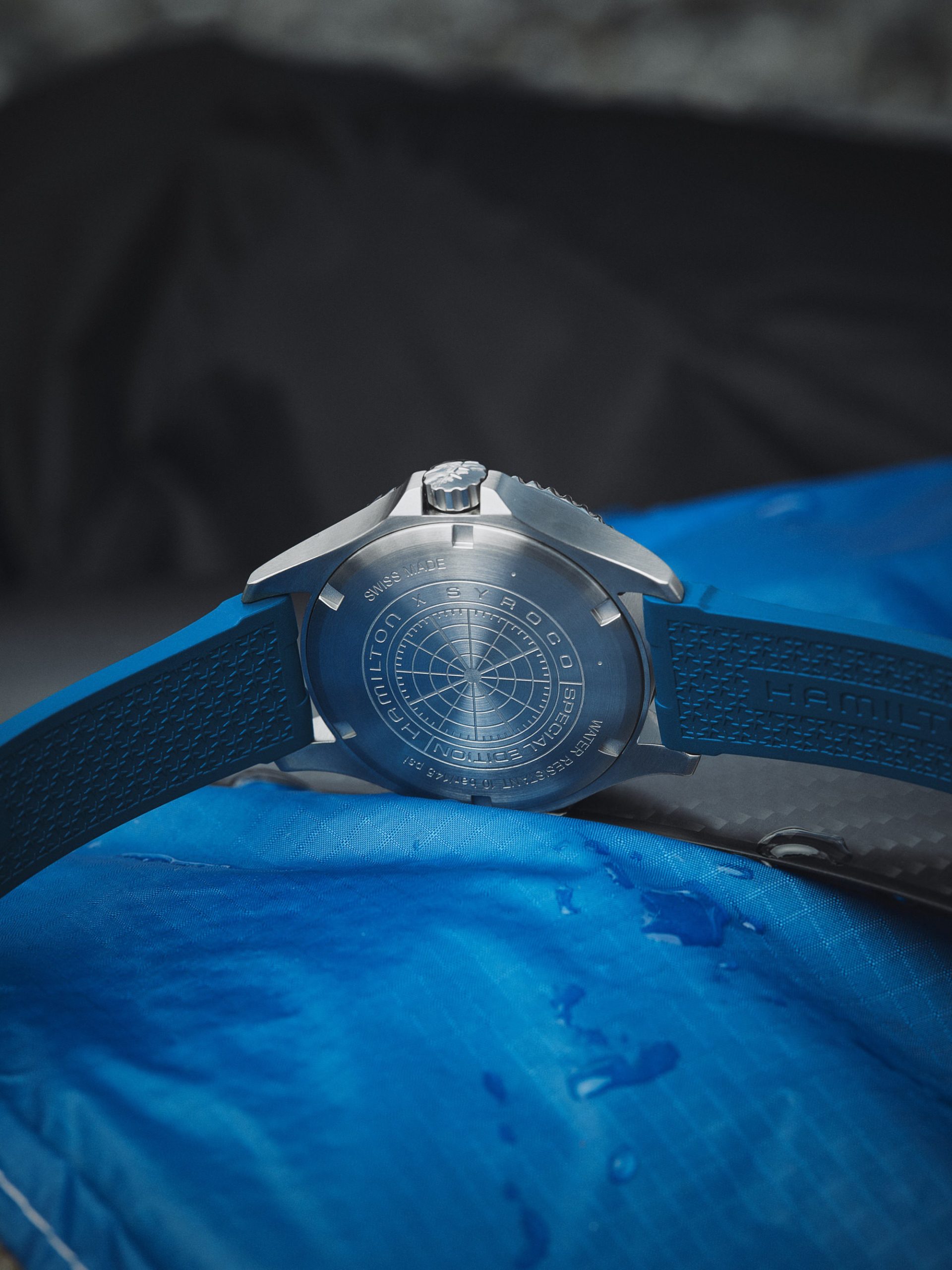Hamilton Khaki Navy Scuba Special Edition - View 3