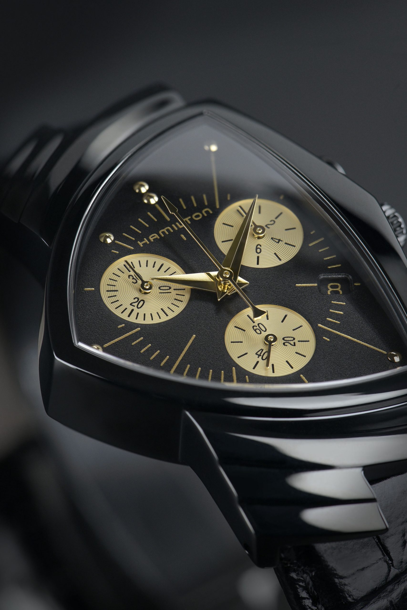 Hamilton Ventura Chrono Quartz - View 3