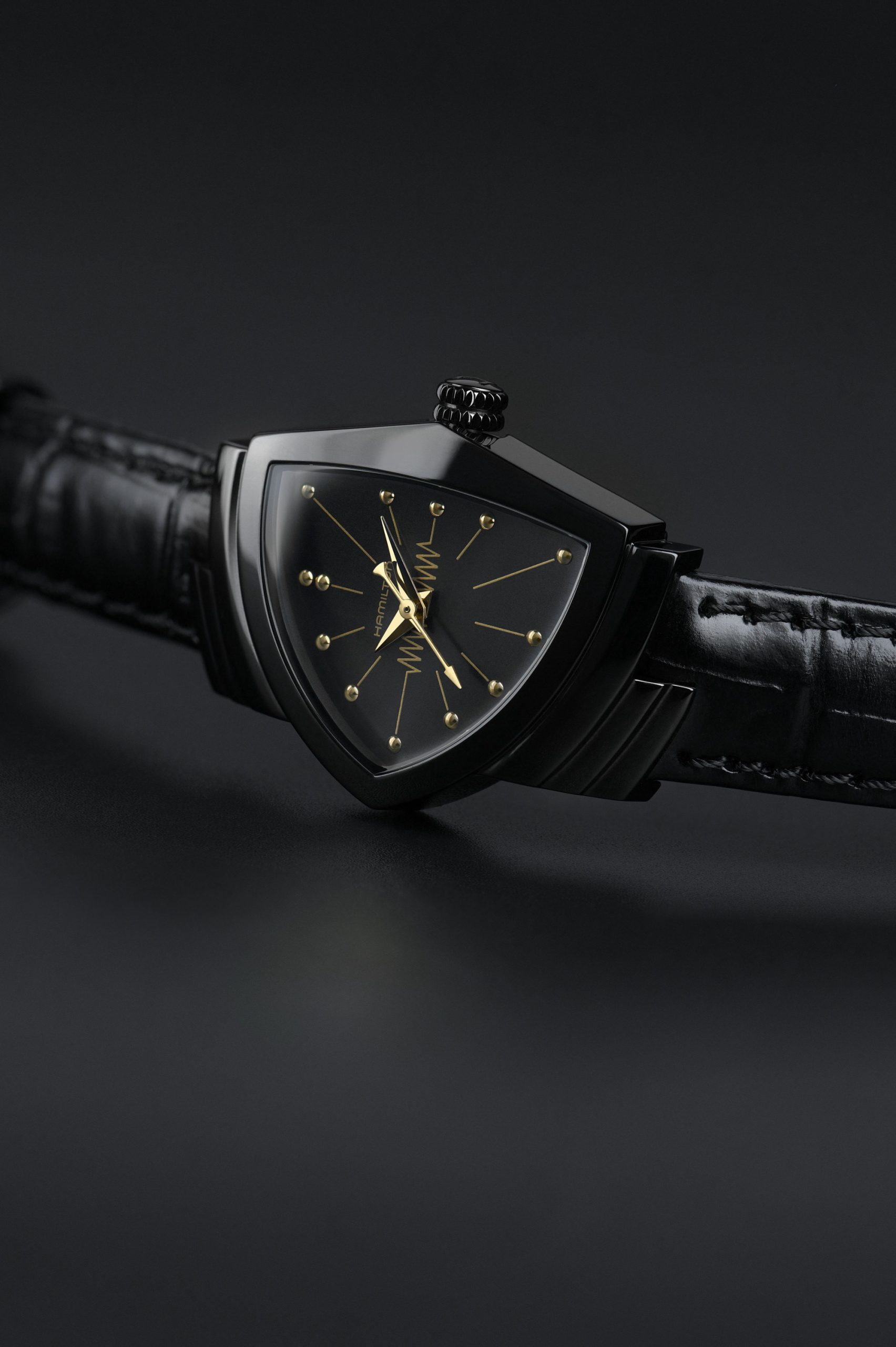 Hamilton Ventura S Quartz - View 3