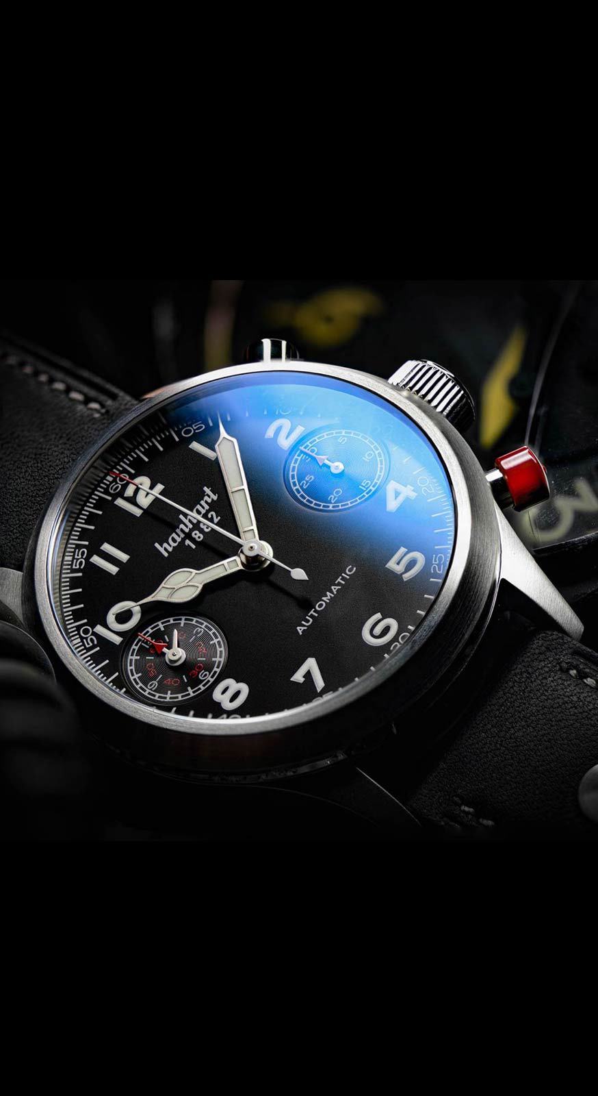 Hanhart PIONEER TwinDicator Black, Flat Bezel - View 2