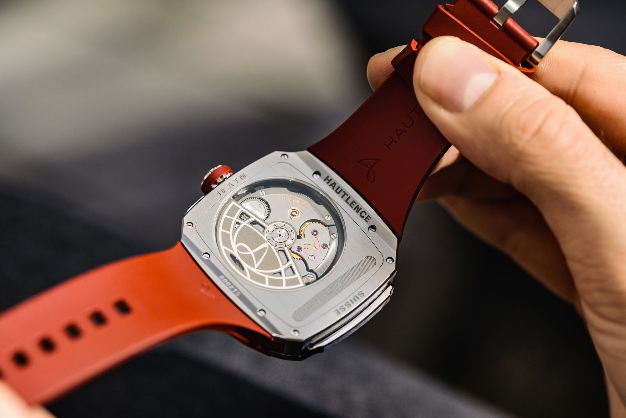 HAUTLENCE LINEAR Series 3 - View 2
