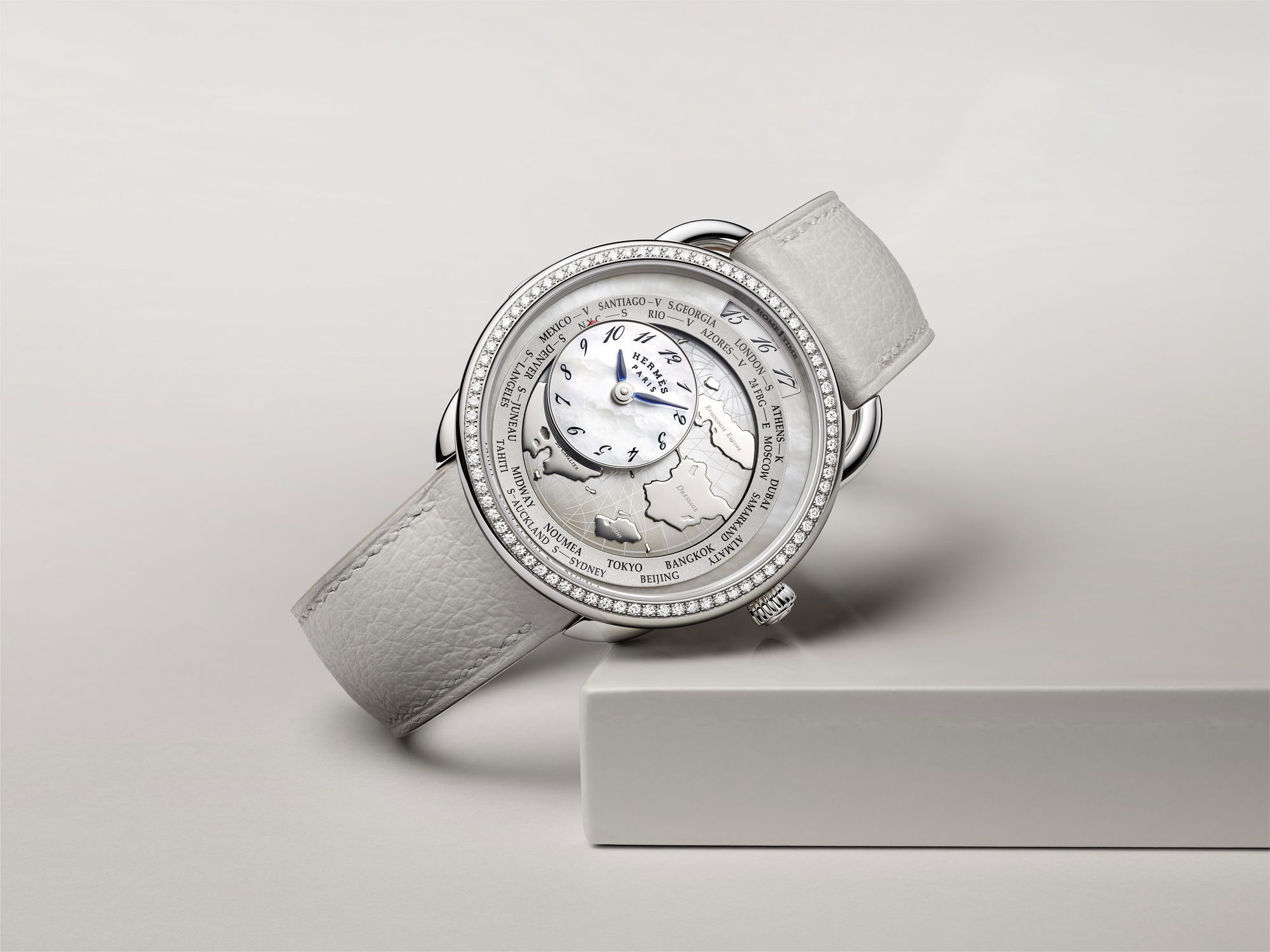 Hermès Arceau Le Temps Voyageur - View 2