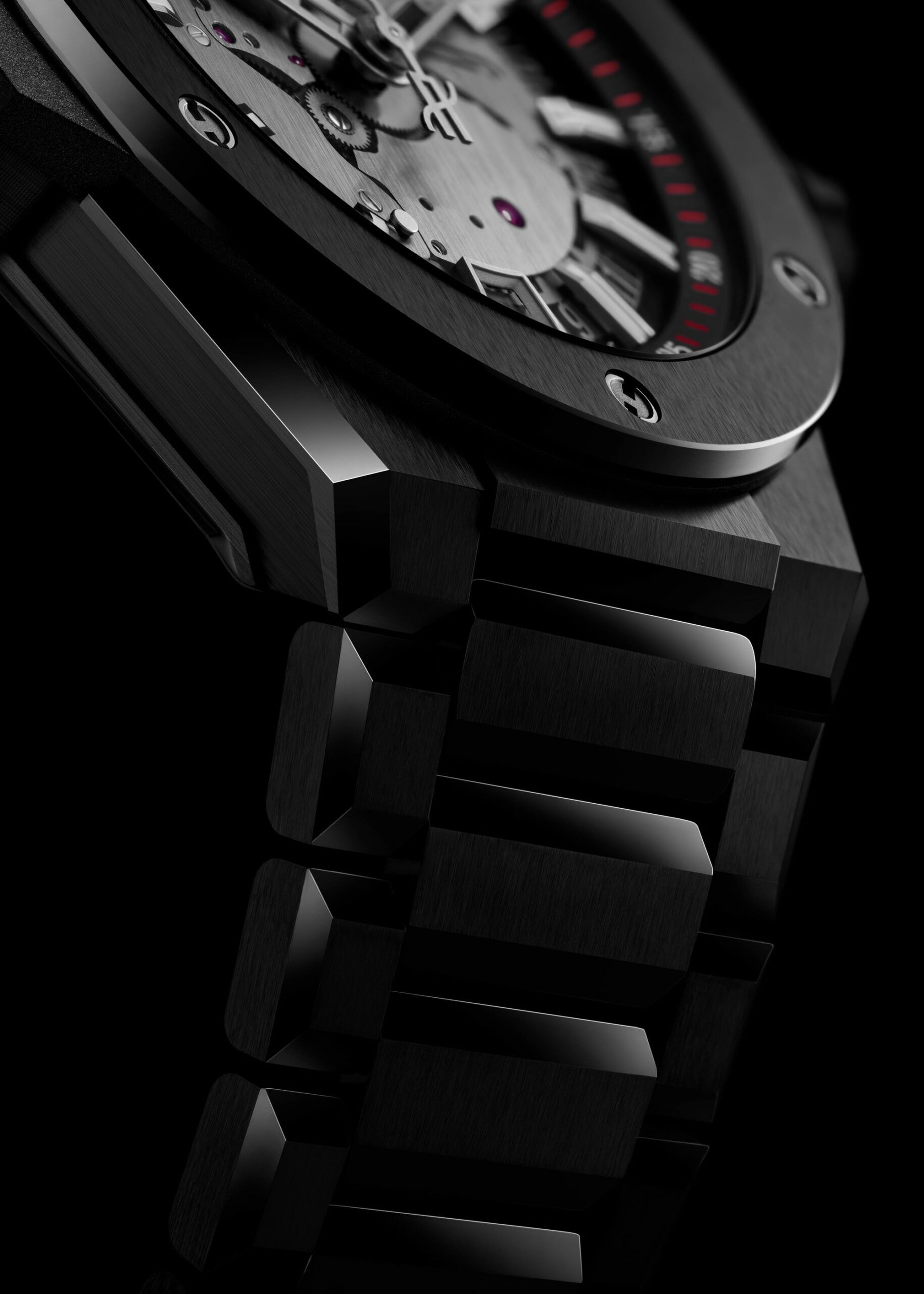 Hublot Big Bang Integrated Time Only Black Magic - View 3
