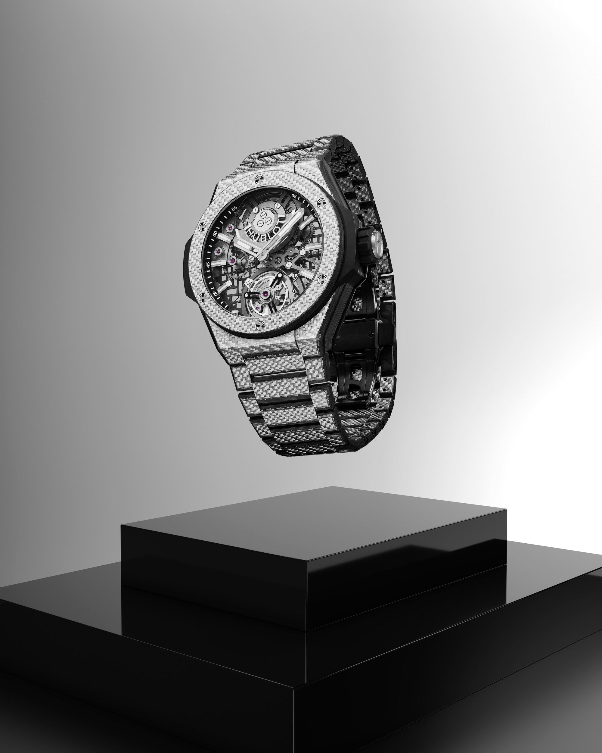 Hublot Big Bang Integrated Tourbillon Full Carbon - View 2