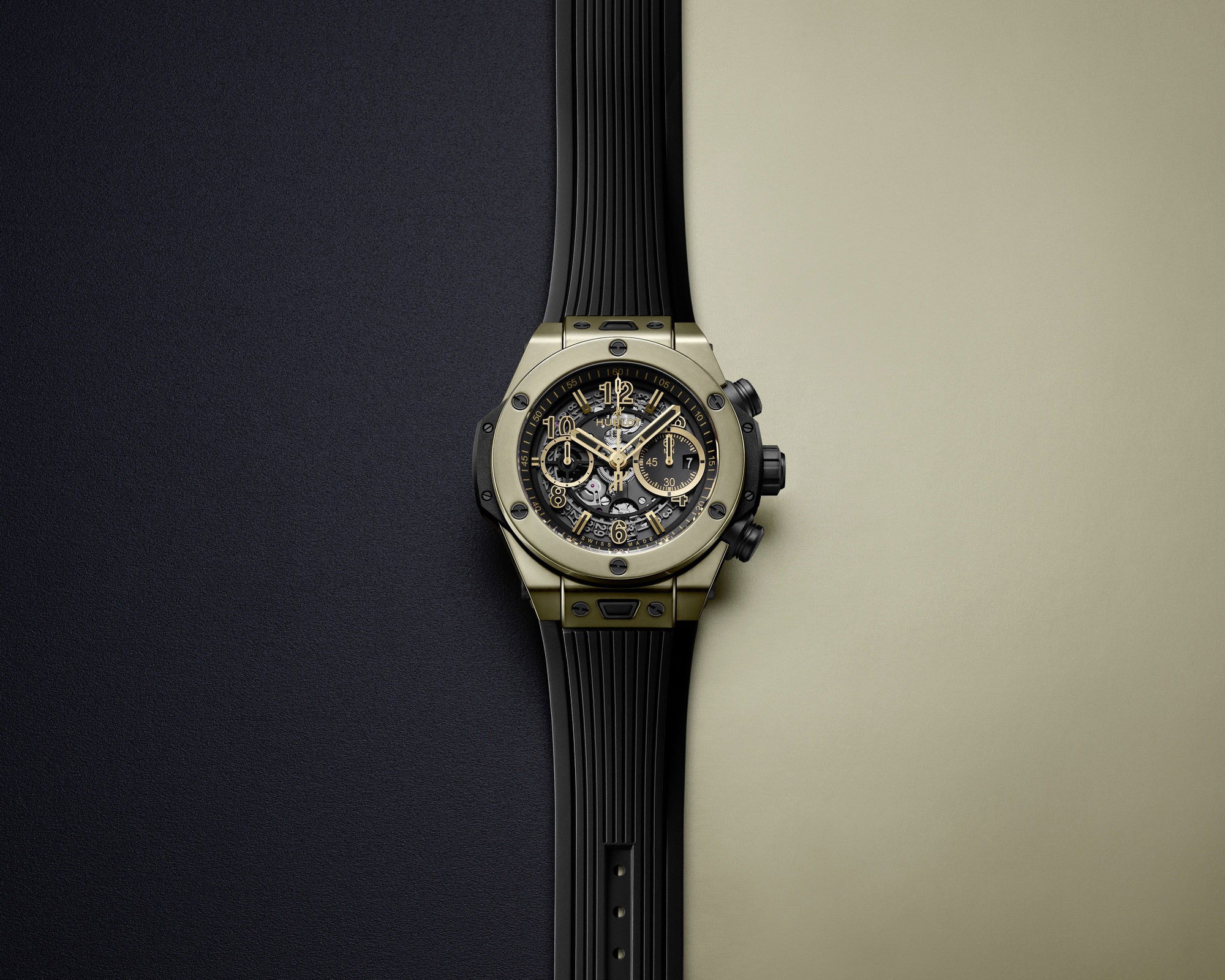 Hublot Big Bang Unico Full Magic Gold - View 2