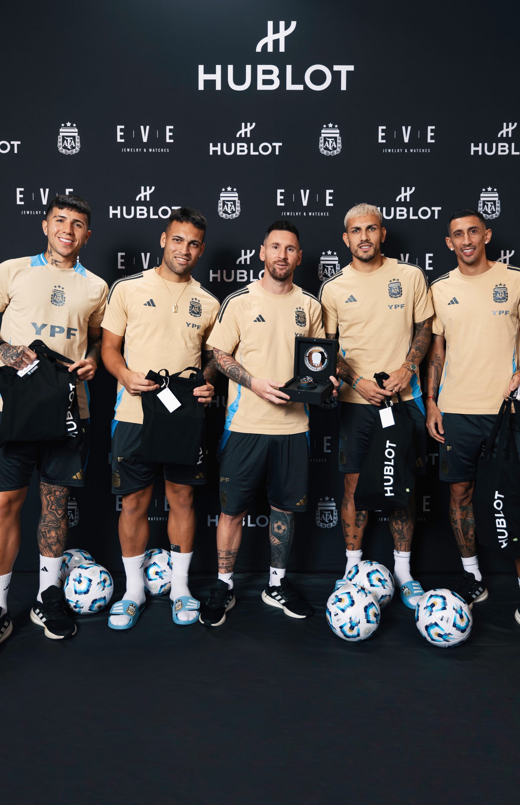 Hublot Big Bang Unico Titanium Asociacion del Futbol Argentino - View 2