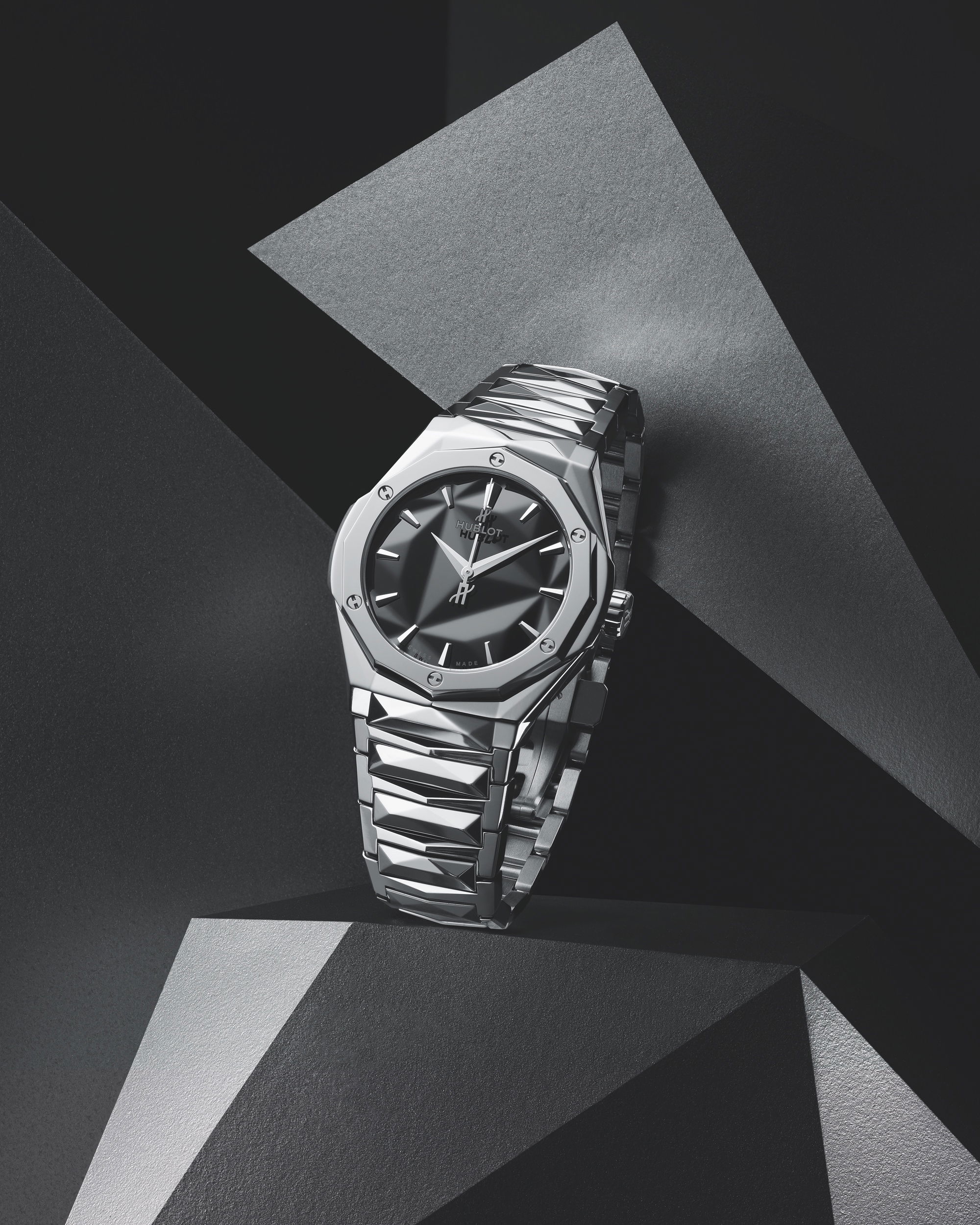 Hublot Classic Fusion Orlinski Bracelet Titanium - View 3