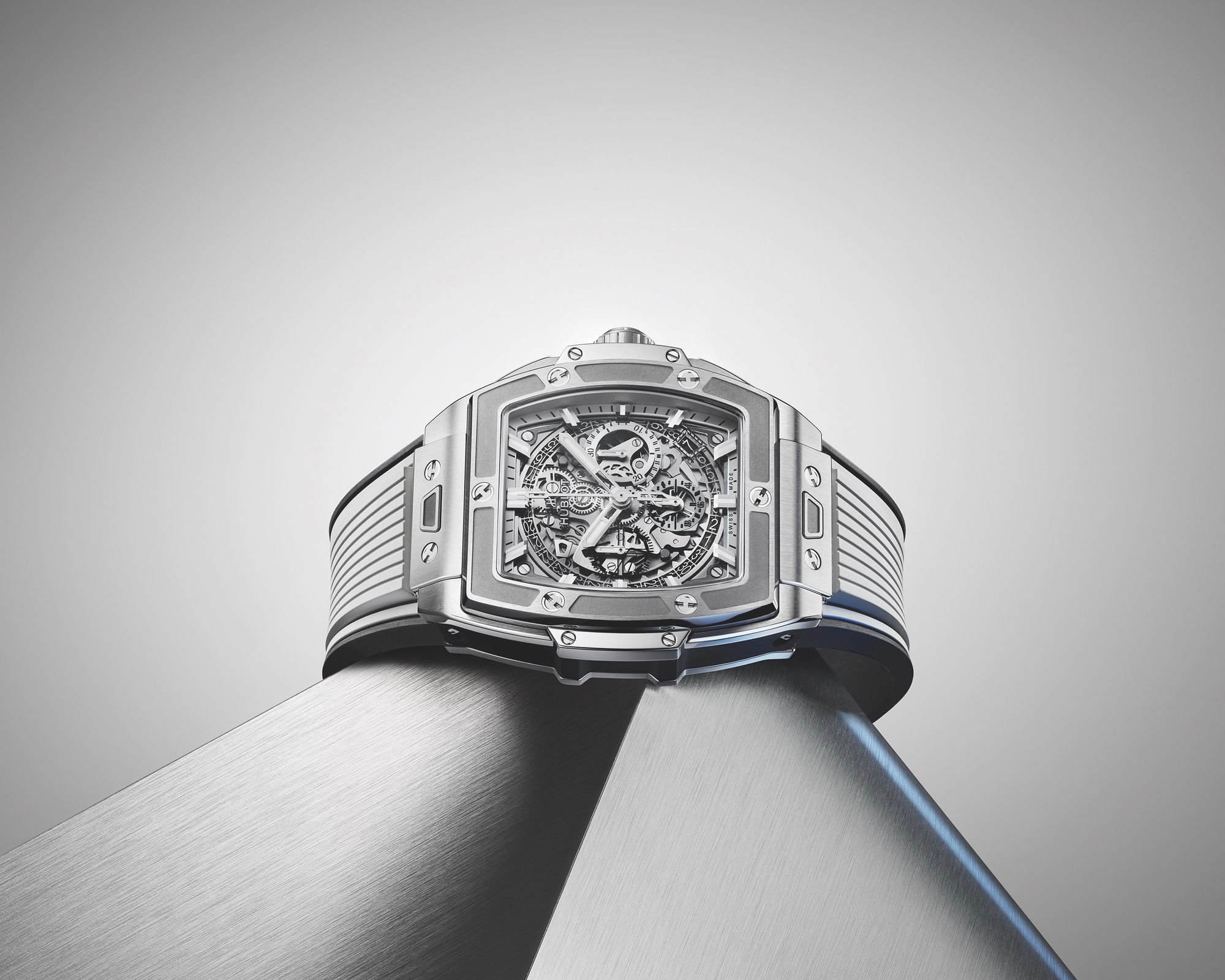 Hublot Spirit of Big Bang Essential Grey - View 2