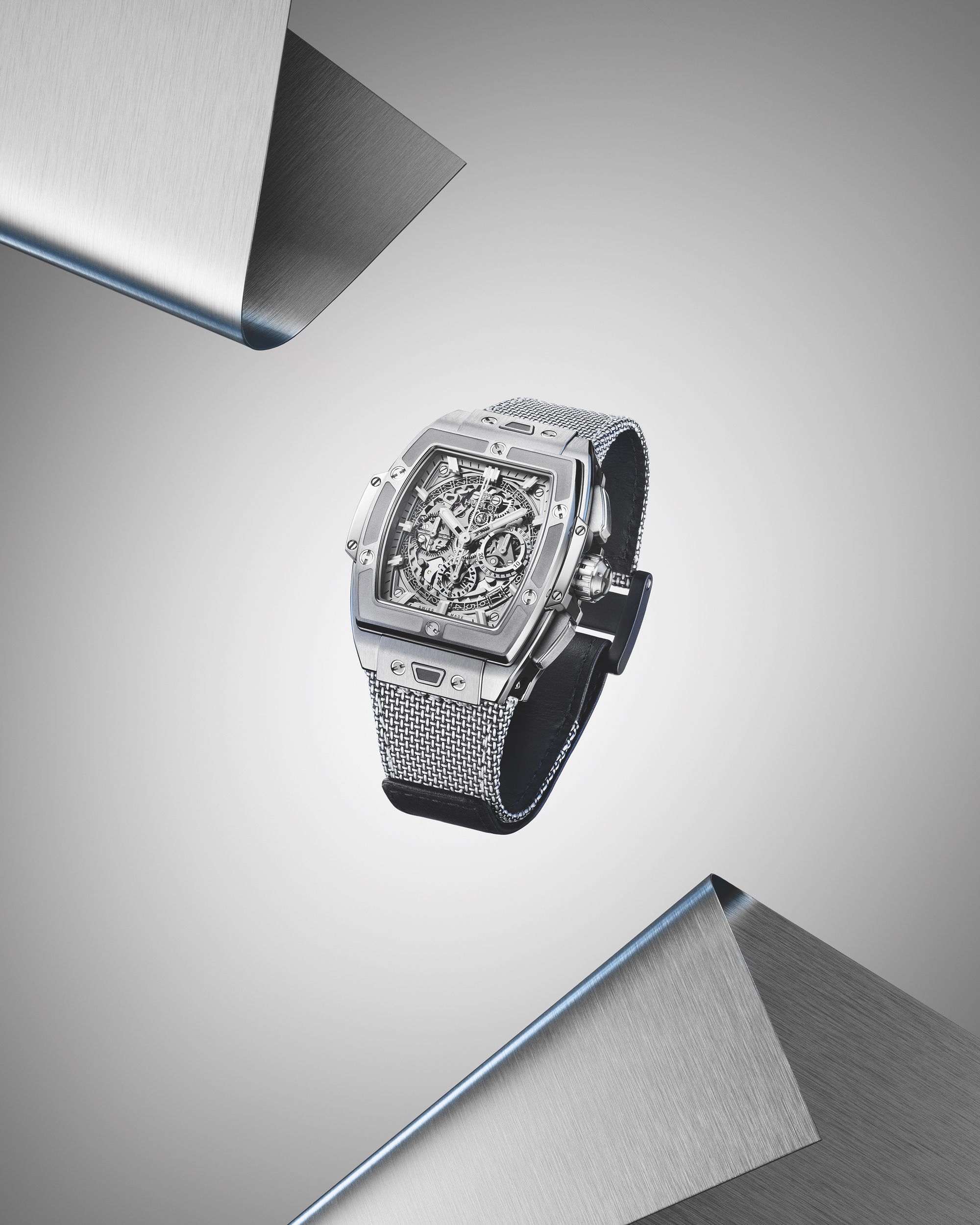 Hublot Spirit of Big Bang Essential Grey - View 3