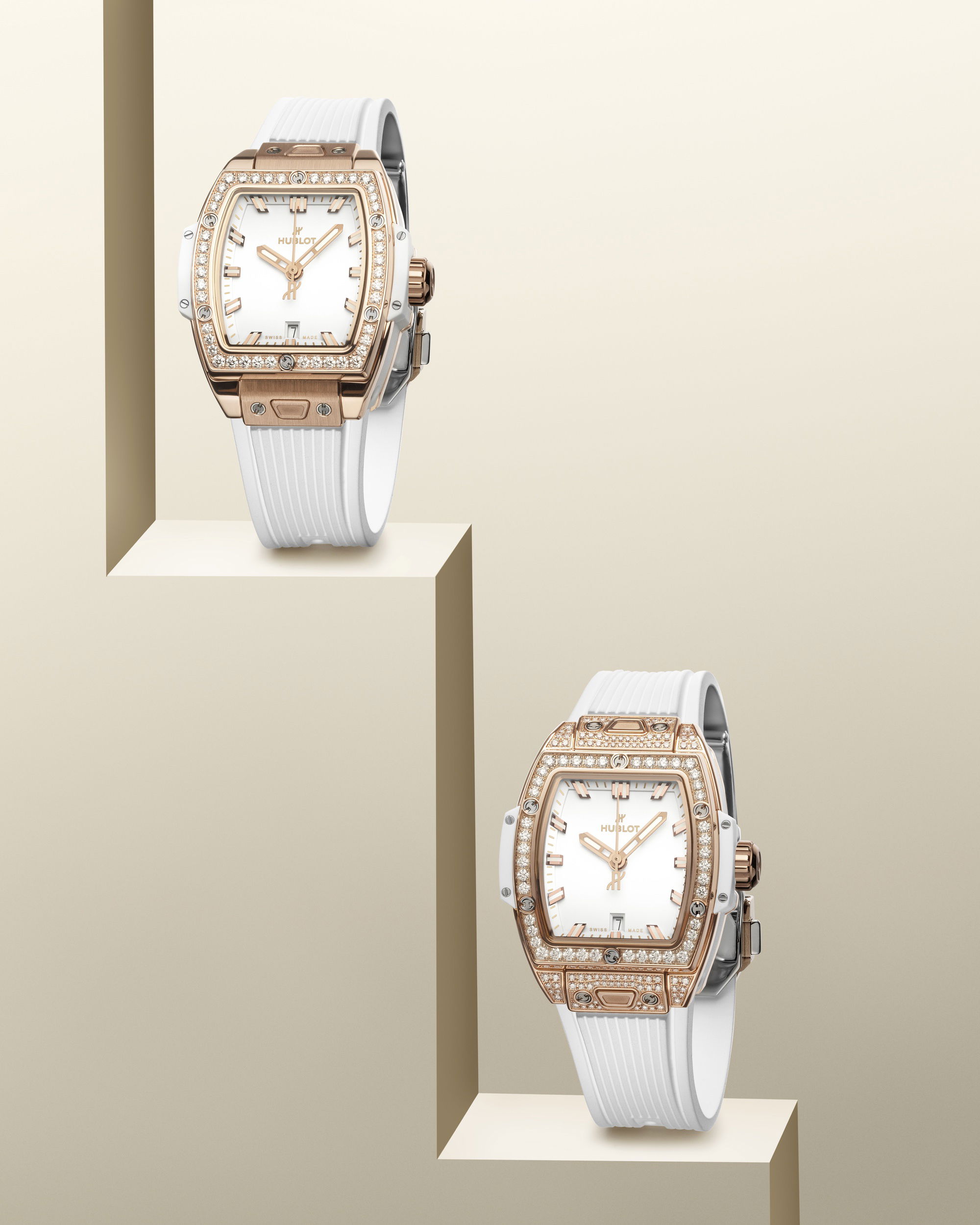 Hublot Spirit of Big Bang King Gold White Diamonds - View 2