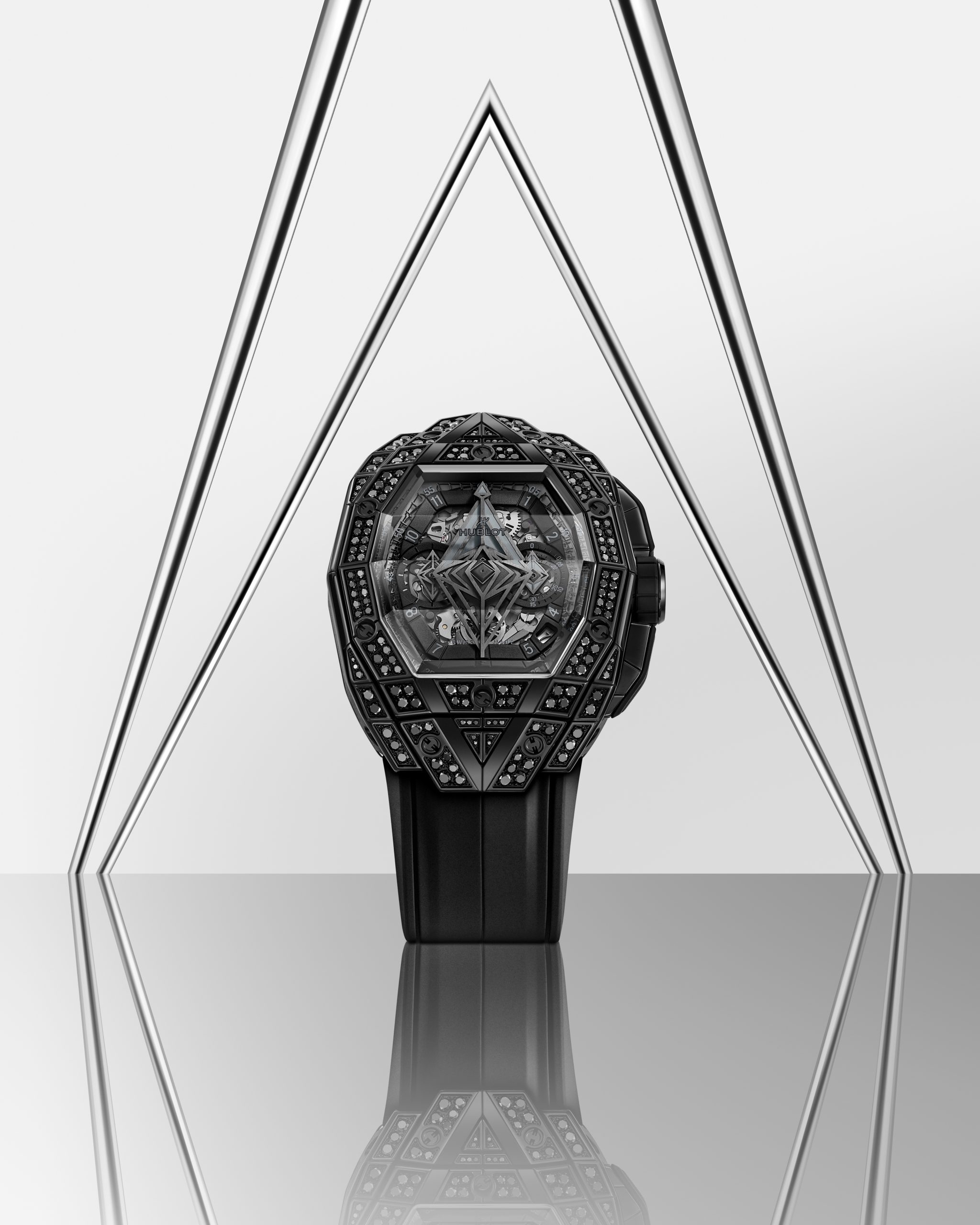 Hublot Spirit of Big Bang Sang Bleu All Black Pavé - View 3