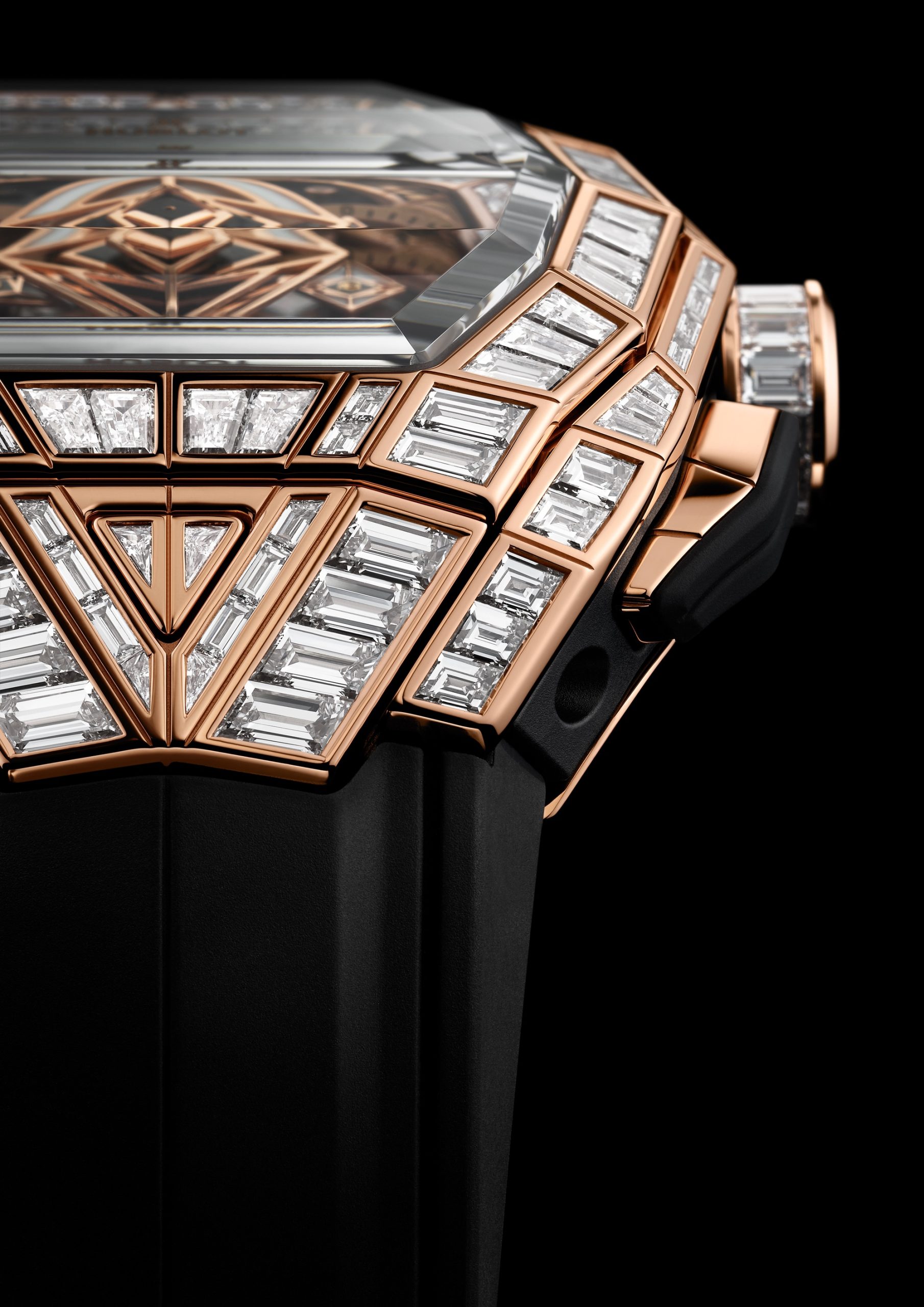Hublot Spirit of Big Bang Sang Bleu High Jewellery King Gold - View 2