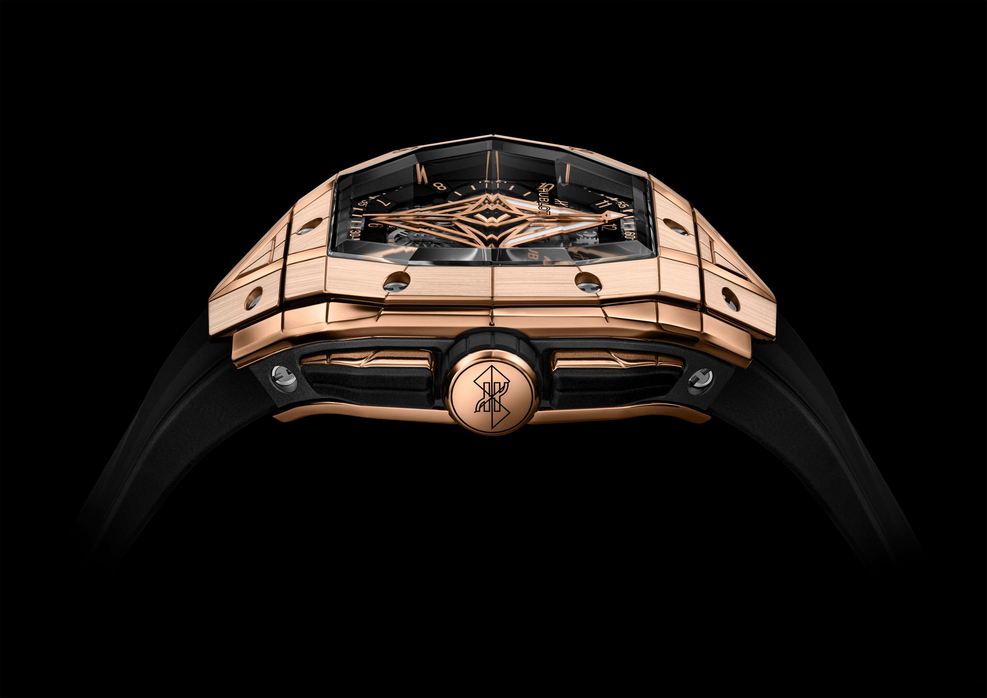 Hublot Spirit of Big Bang Sang Bleu King Gold - View 2