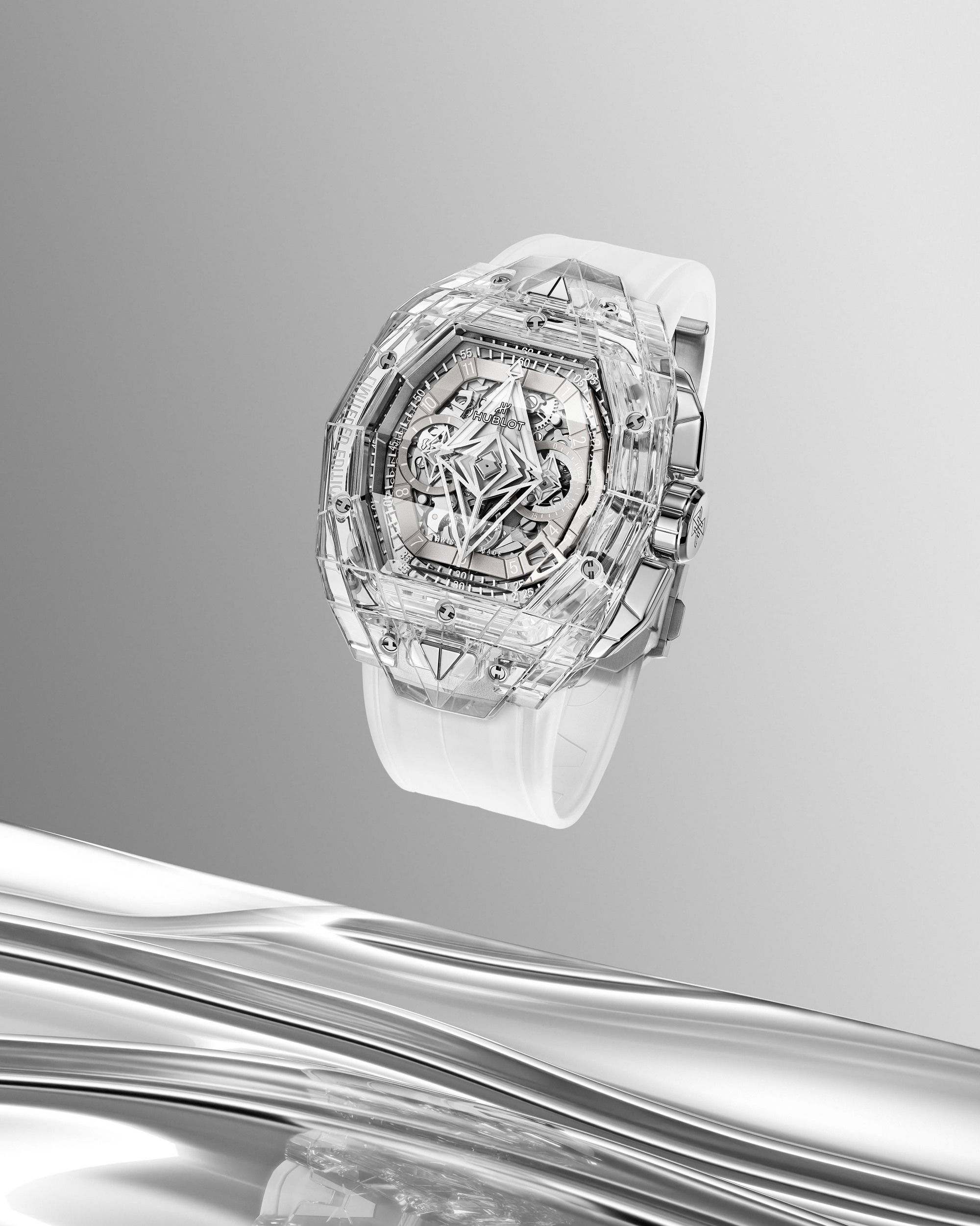 Hublot Spirit of Big Bang Sang Bleu Sapphire - View 2