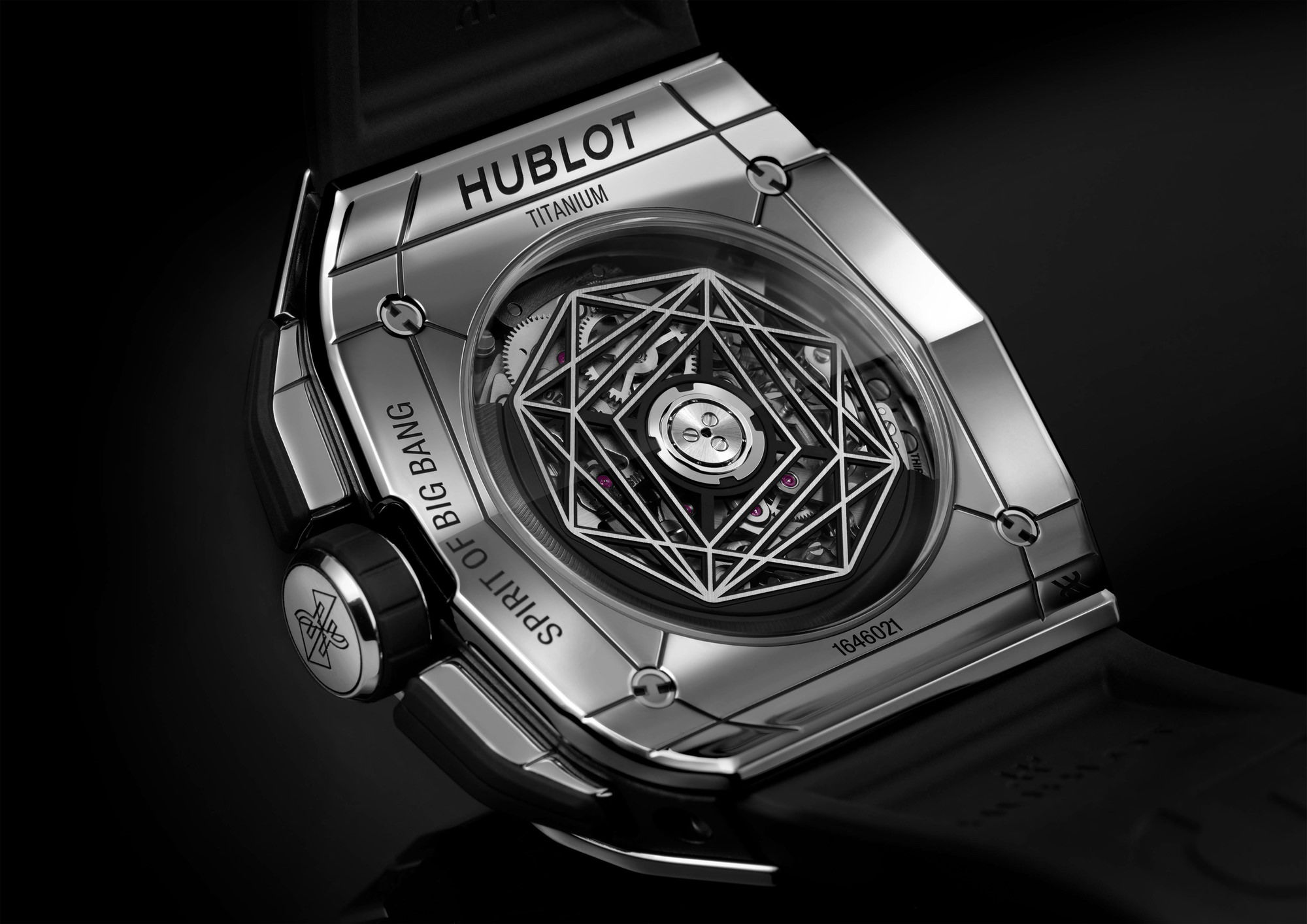 Hublot Spirit of Big Bang Sang Bleu Titanium - View 2