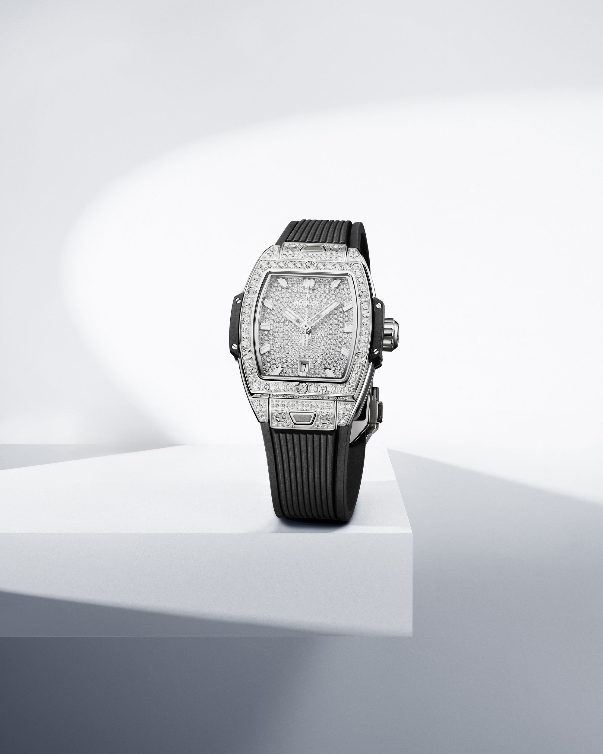 Hublot Spirit of Big Bang Steel Full Pavé - View 2