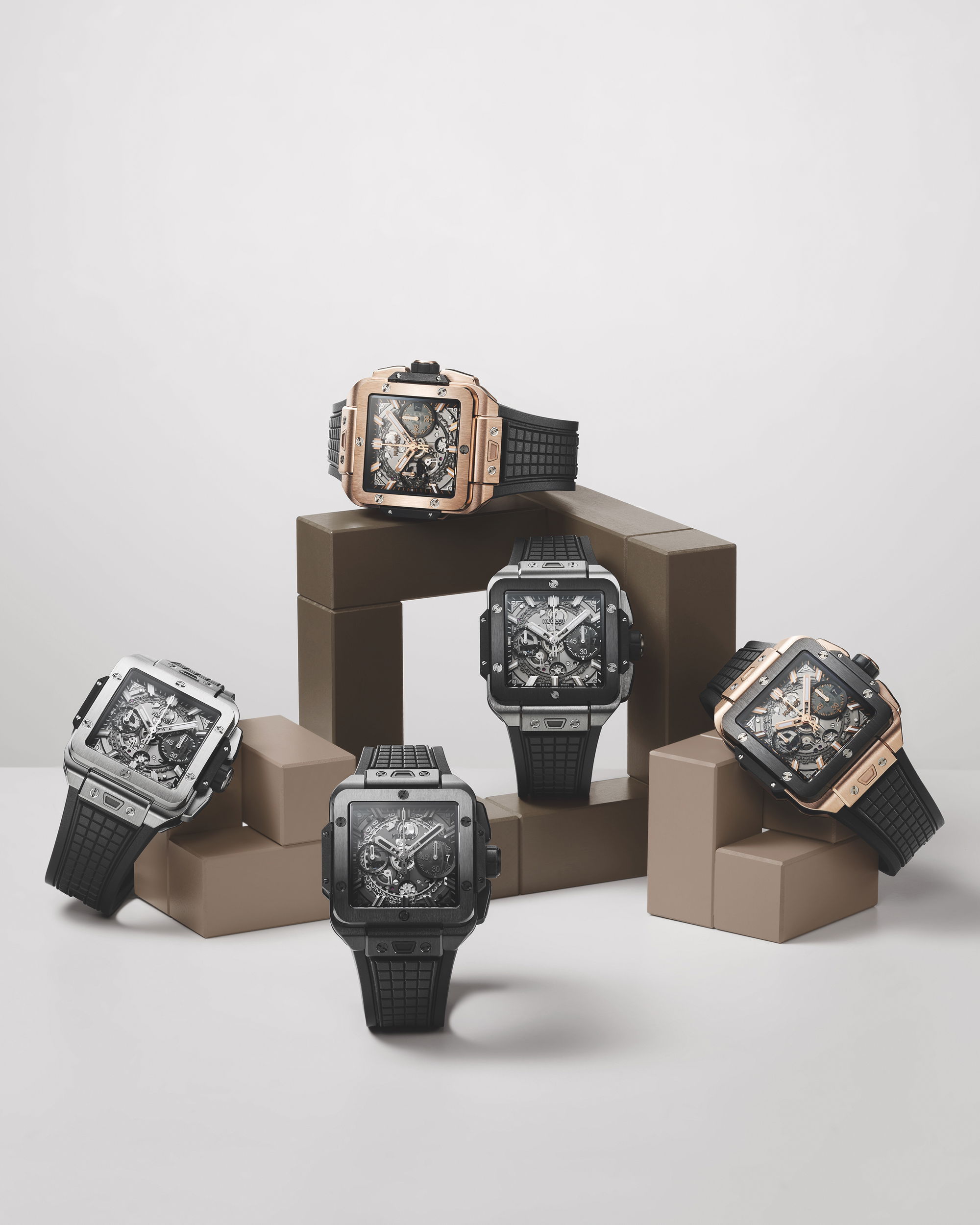 Hublot Square Bang Unico Titanium Ceramic - View 2
