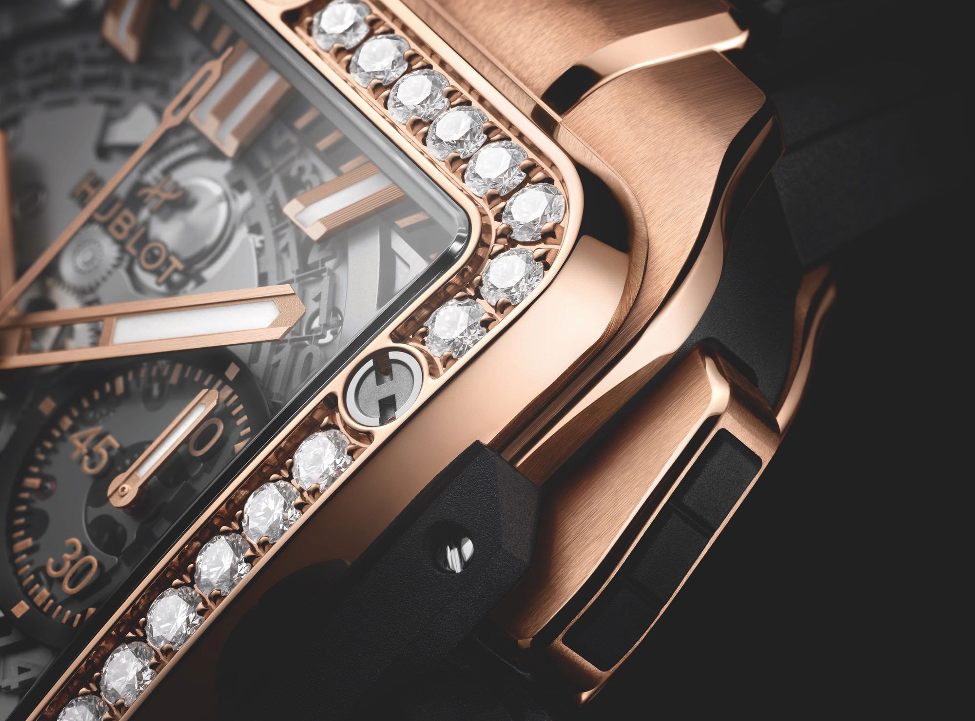 Hublot Square Bang Unico King Gold Diamonds - View 2