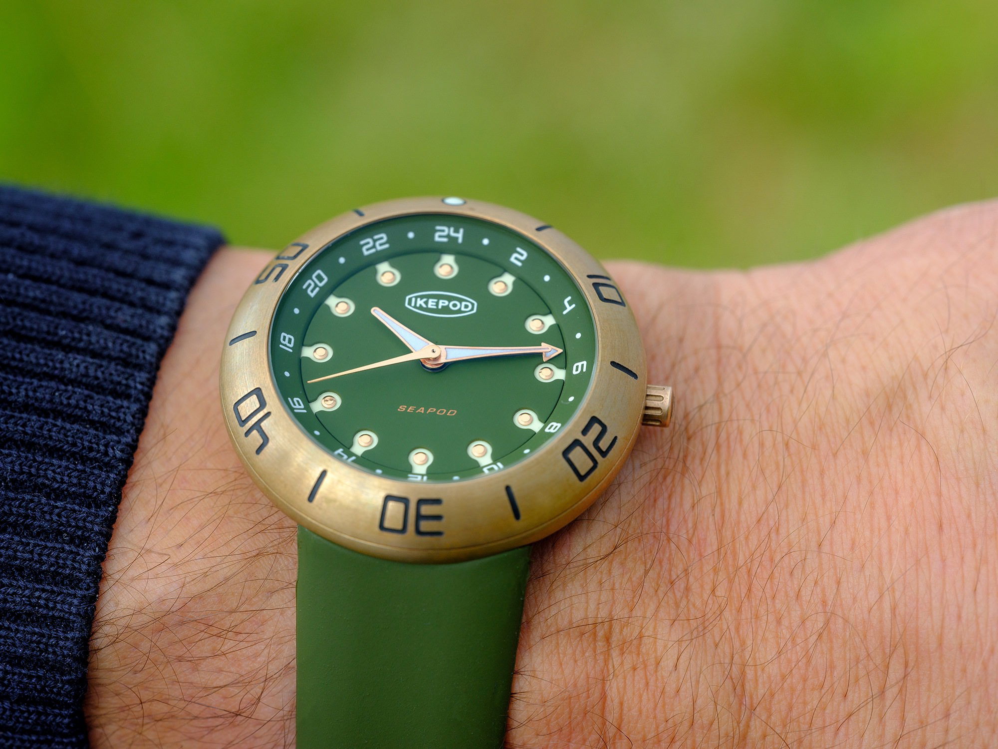 Ikepod Seapod Bronze GMT Yves - View 2