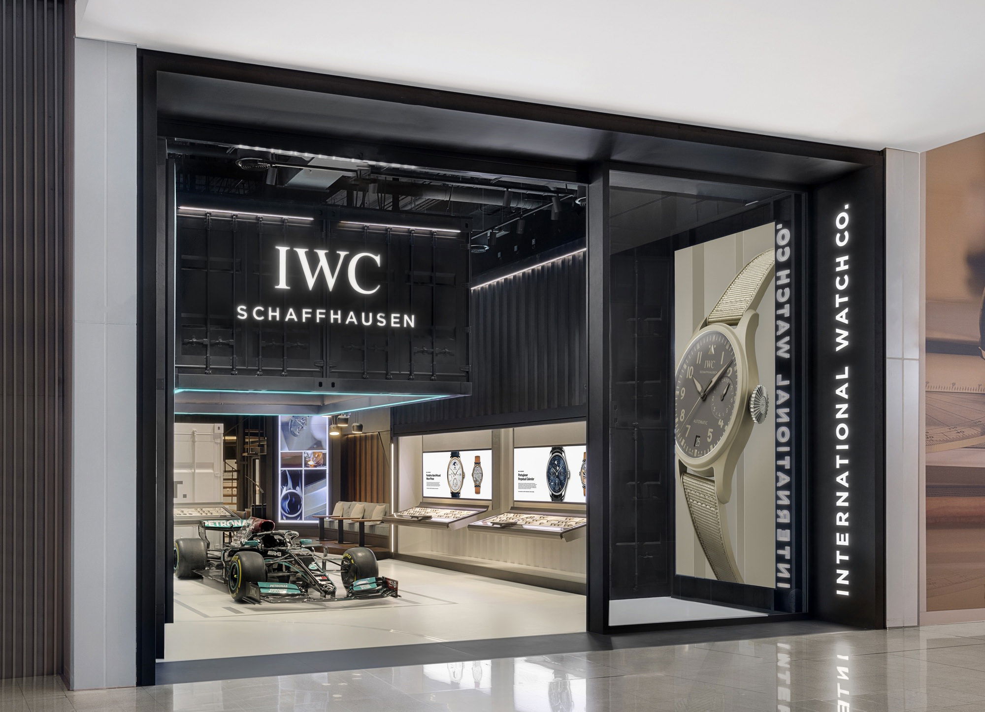 IWC Schaffhausen Big Pilot’s Watch IWC Racing Works - View 2