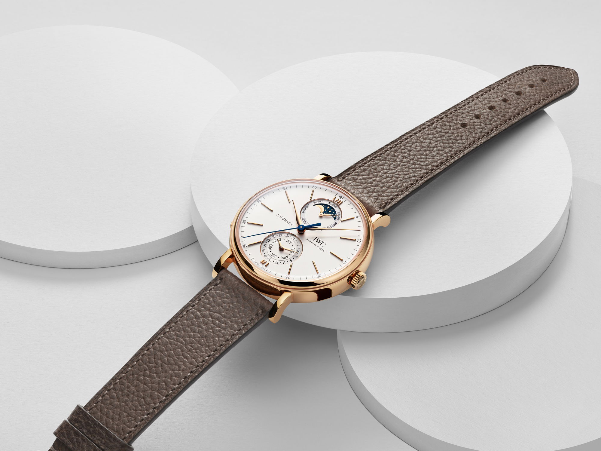 IWC Schaffhausen Portofino Complete Calendar - View 3