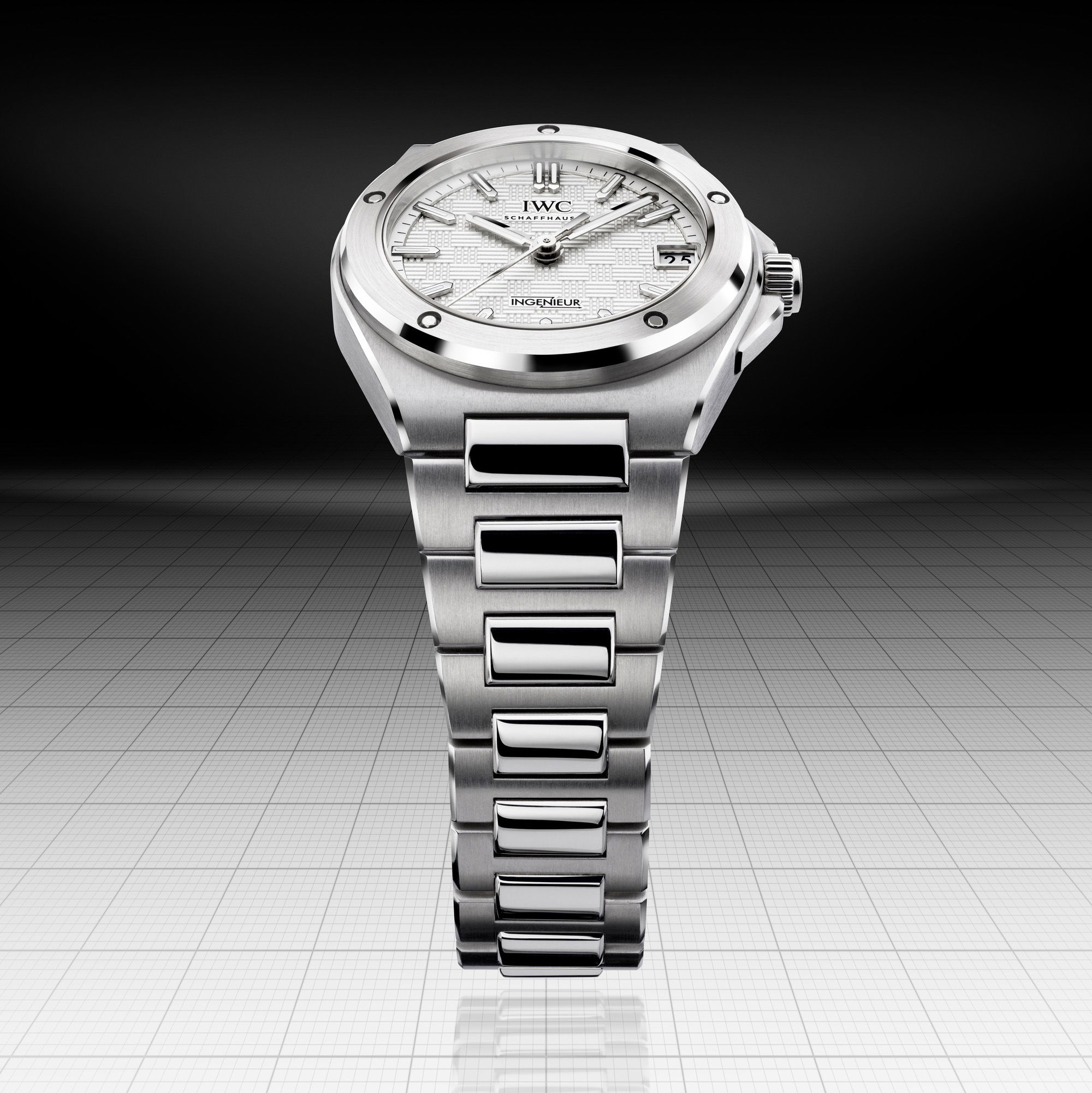 IWC Schaffhausen Ingenieur Automatic 35 - View 2