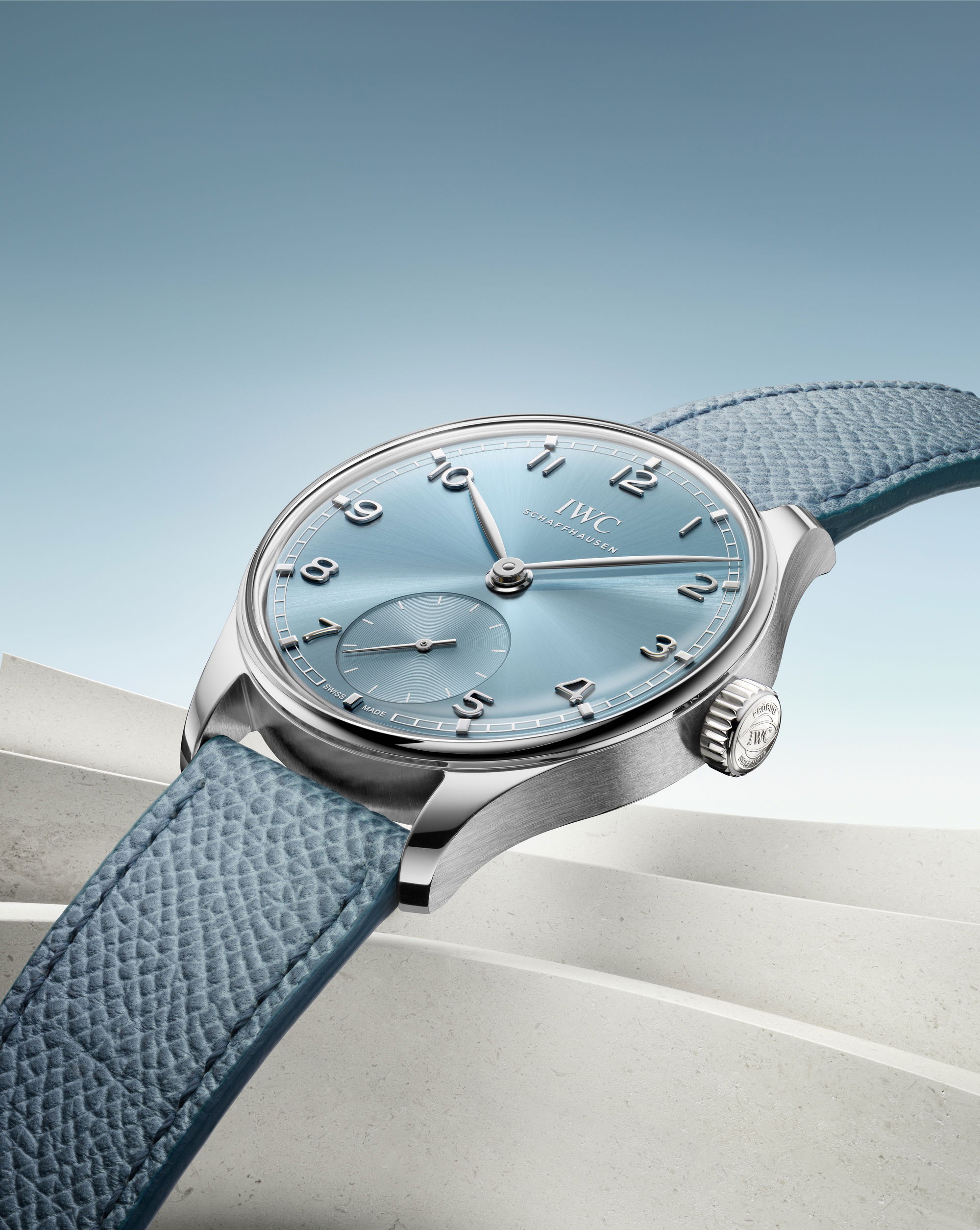 IWC Schaffhausen Portugieser Automatic 40 Horizon Blue - View 3