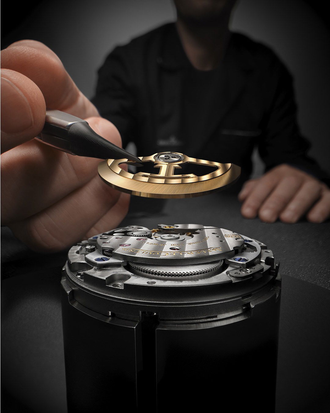 Jaeger-LeCoultre Master Ultra Thin Power Reserve - View 2