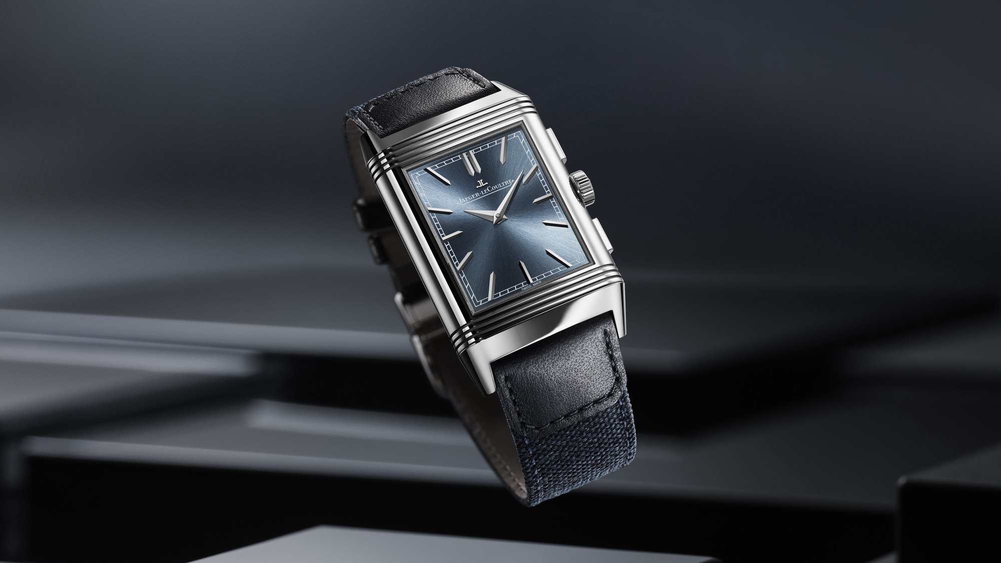 Jaeger-LeCoultre Reverso Tribute Chronograph - View 3