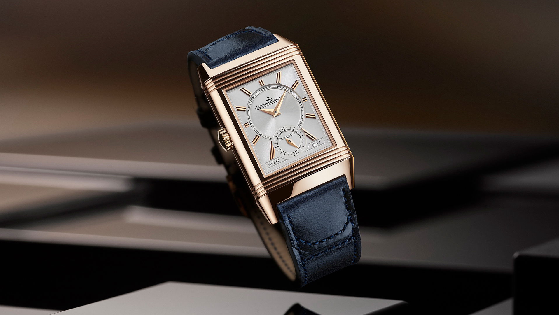 Jaeger-LeCoultre Reverso Tribute Duoface Small Seconds - View 3