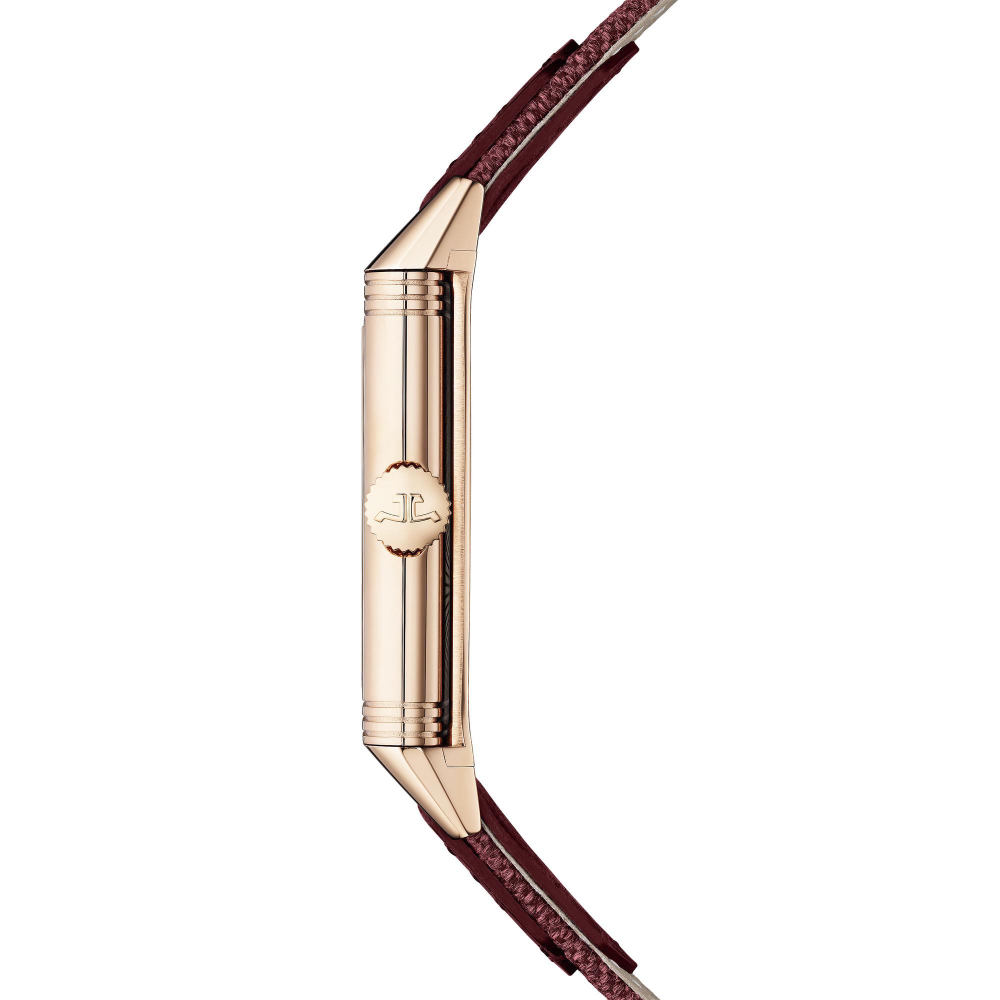 Jaeger-LeCoultre Reverso Tribute Small Seconds - View 3