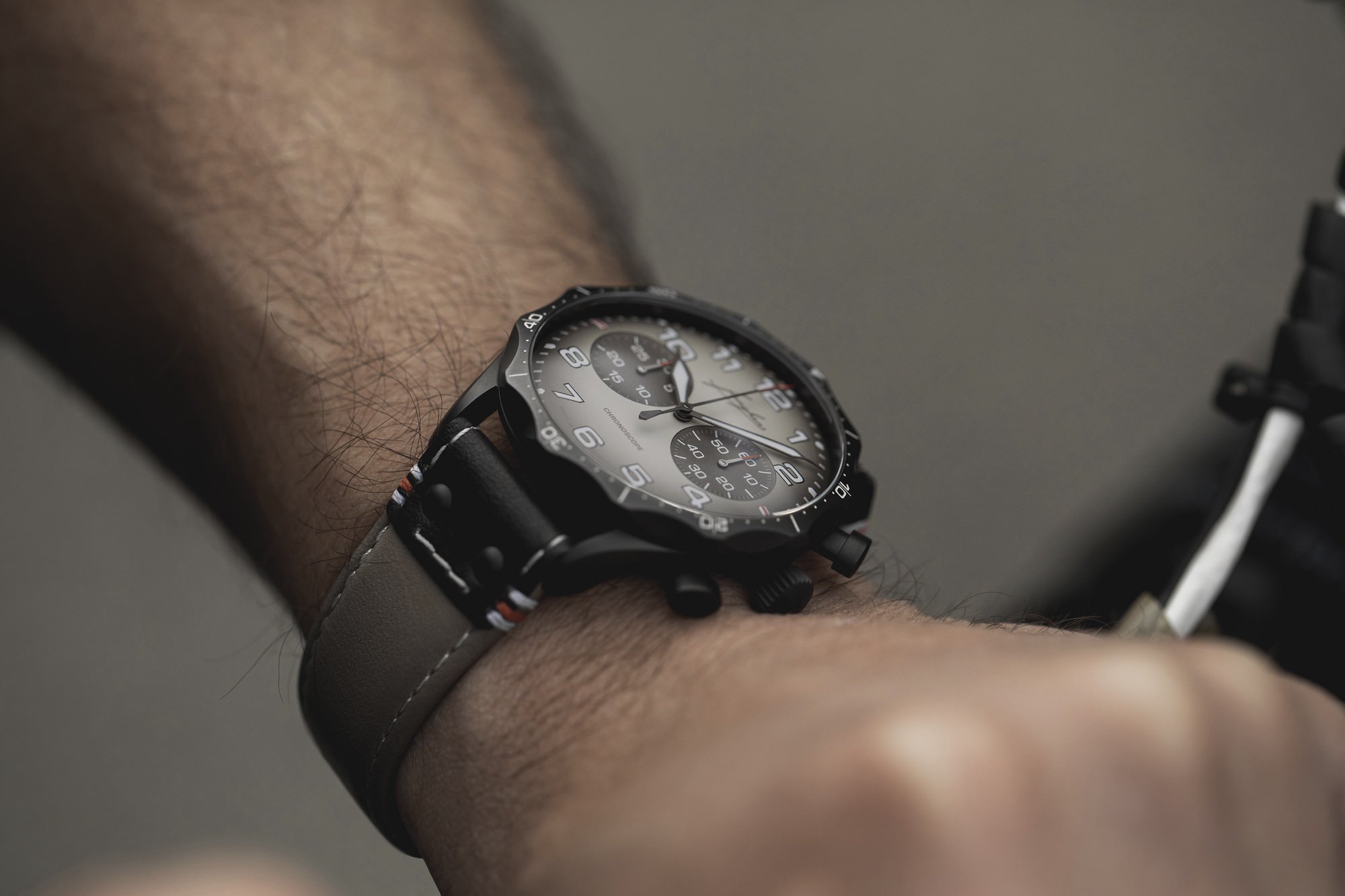 Junghans Meister Pilot Chronoscope Desert - View 2