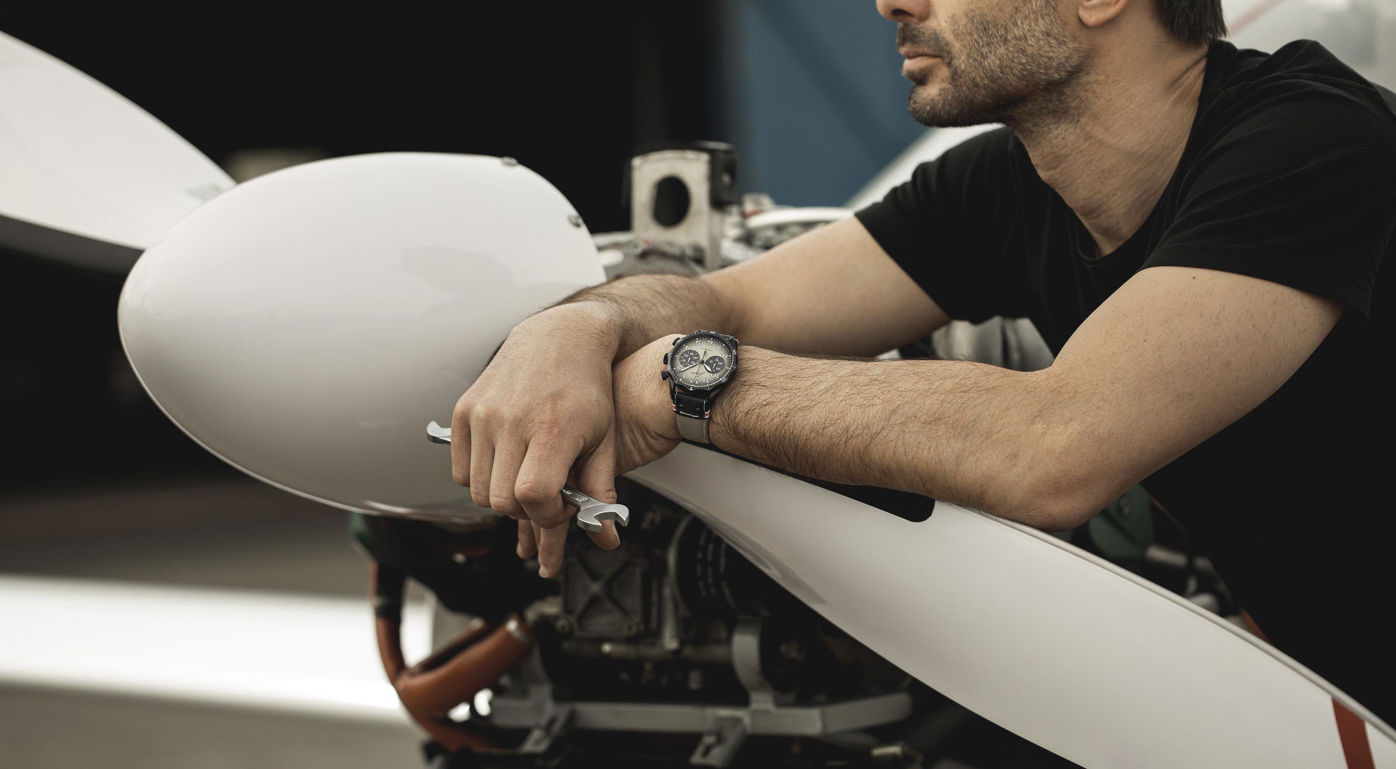 Junghans Meister Pilot Chronoscope Desert - View 3