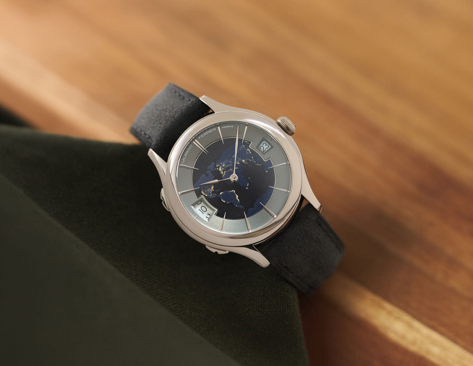 Laurent Ferrier Classic Traveller Globe Night Blue - View 2