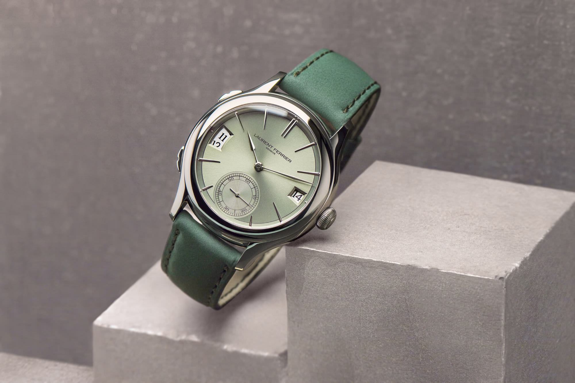 Laurent Ferrier Classic Traveller “Série Atelier” Magnetic Green - View 3