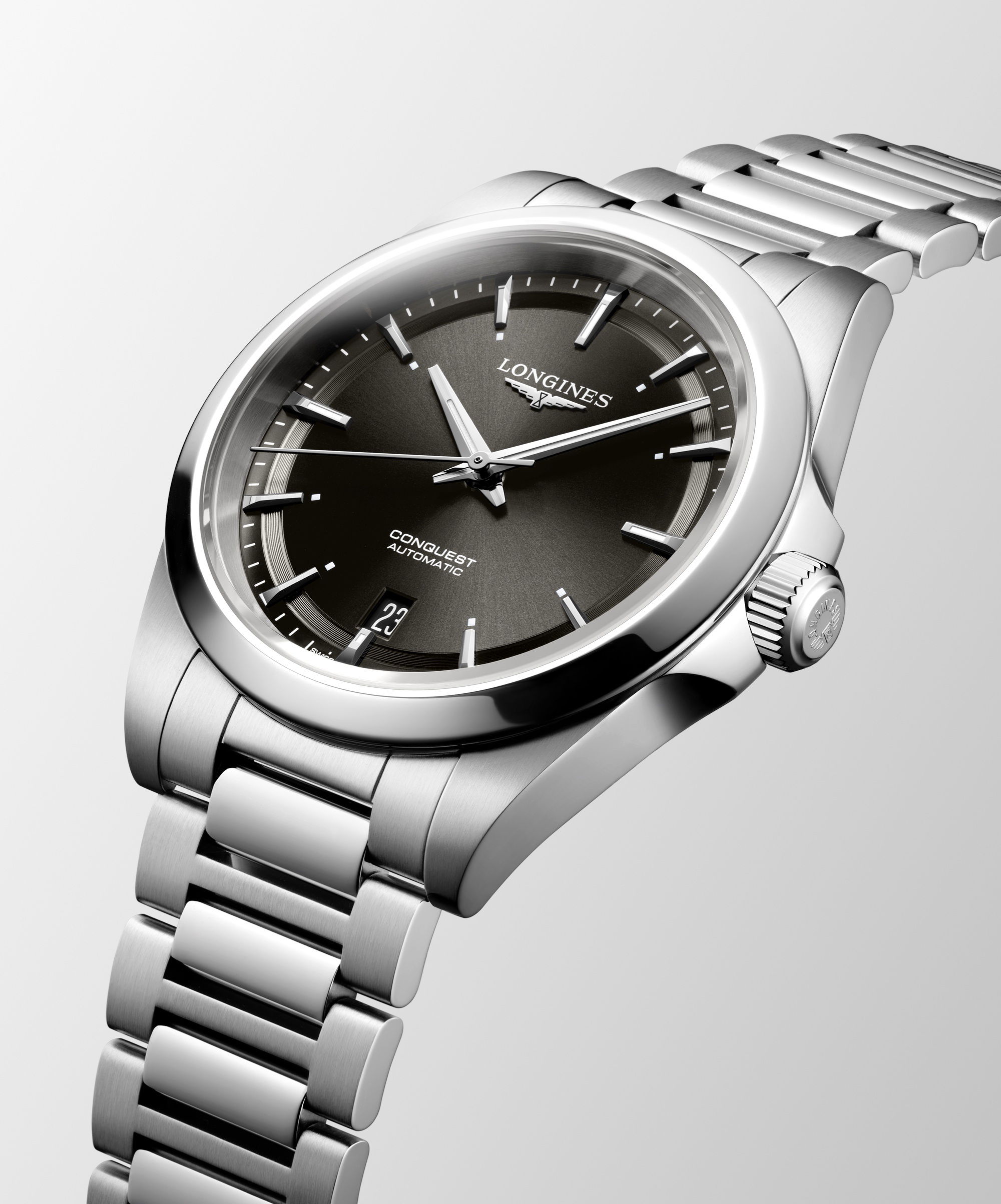 Longines Conquest 38 - View 2