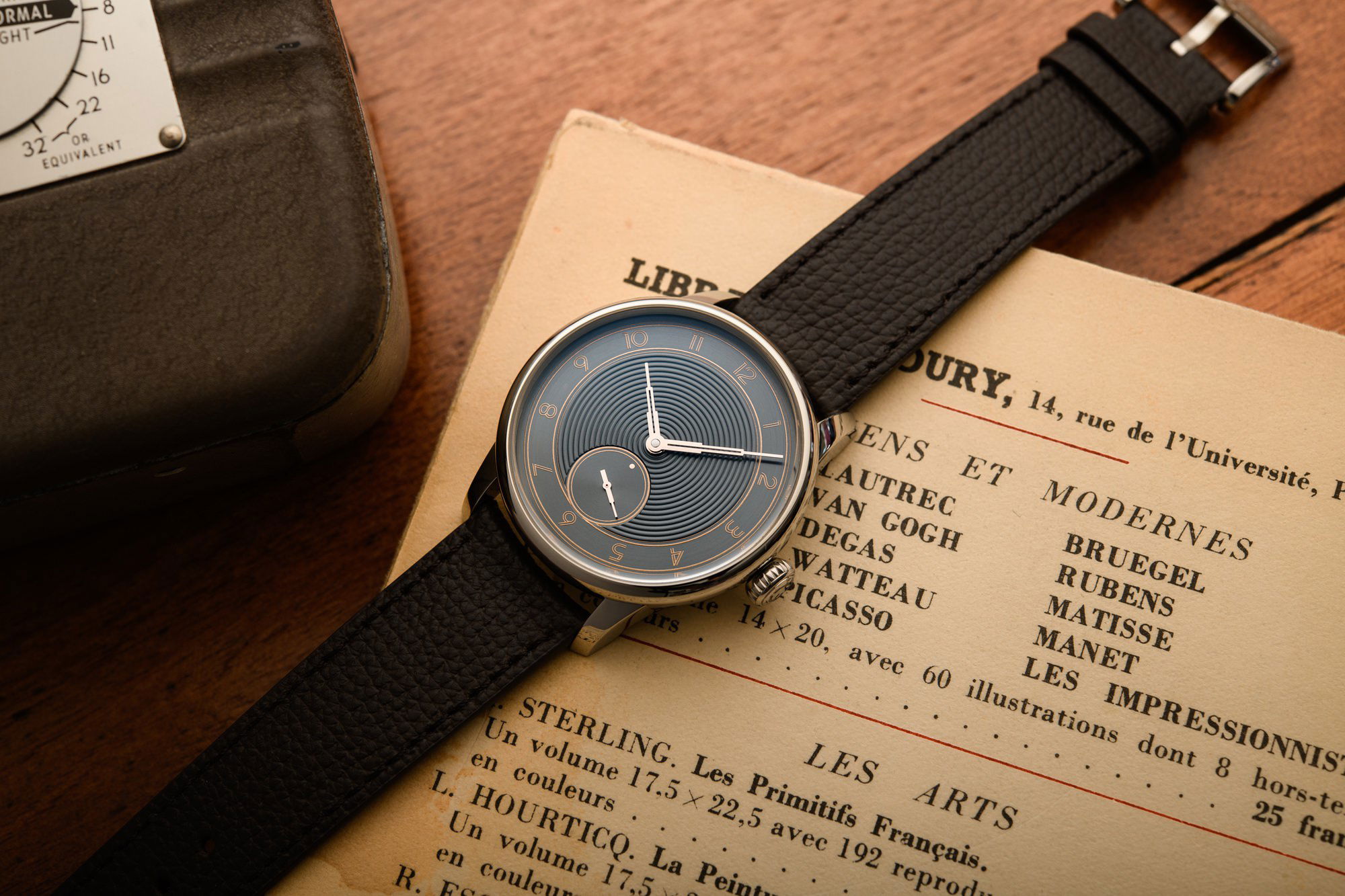 Louis Erard Excellence La Petite Seconde Metropolis Louis Erard x The Horophile Slate - View 3