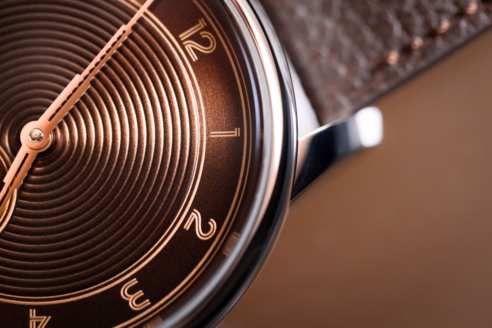 Louis Erard Excellence La Petite Seconde Metropolis Louis Erard x The Horophile Tobacco - View 3